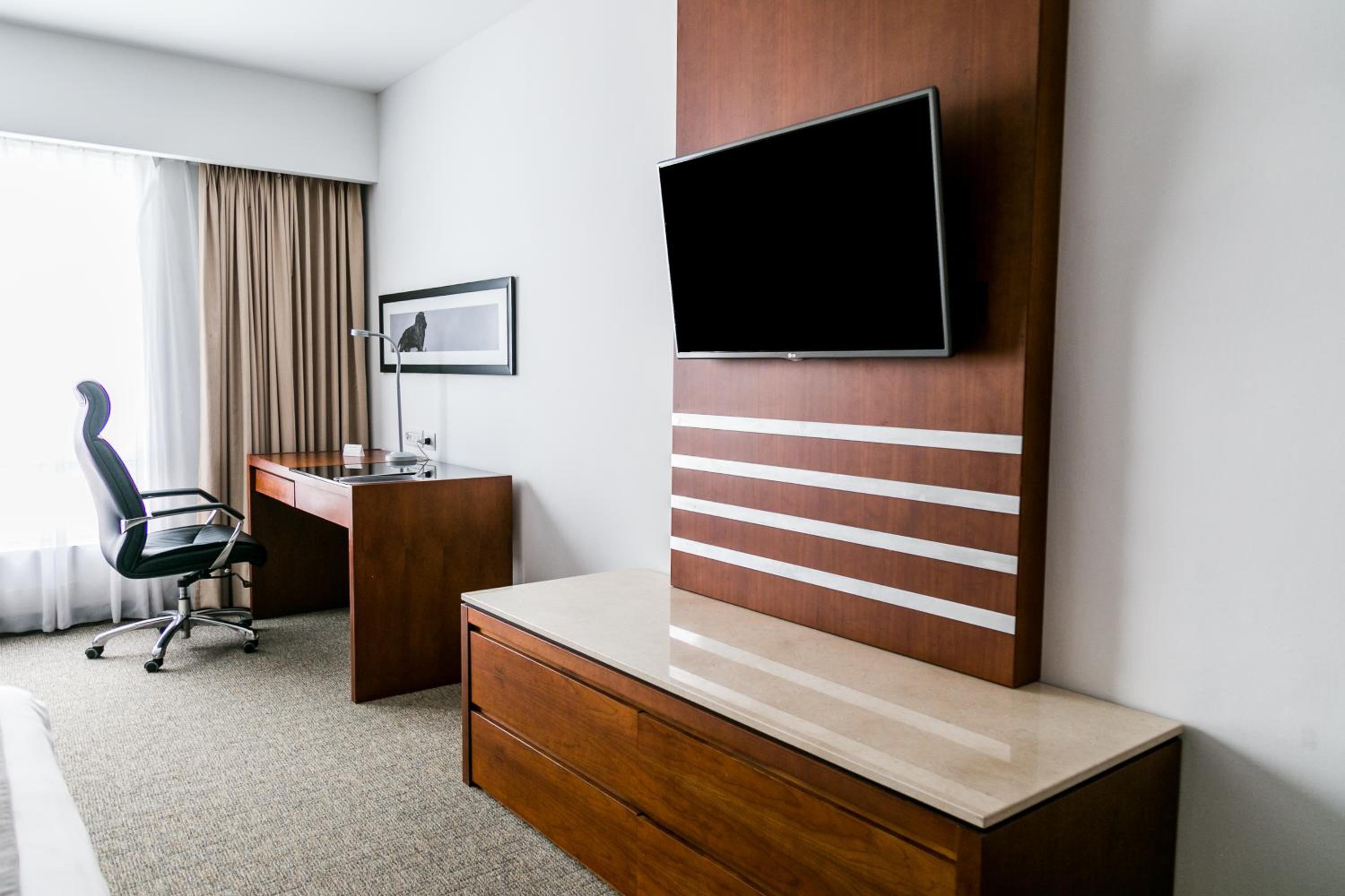 Business King Room - Photo 7