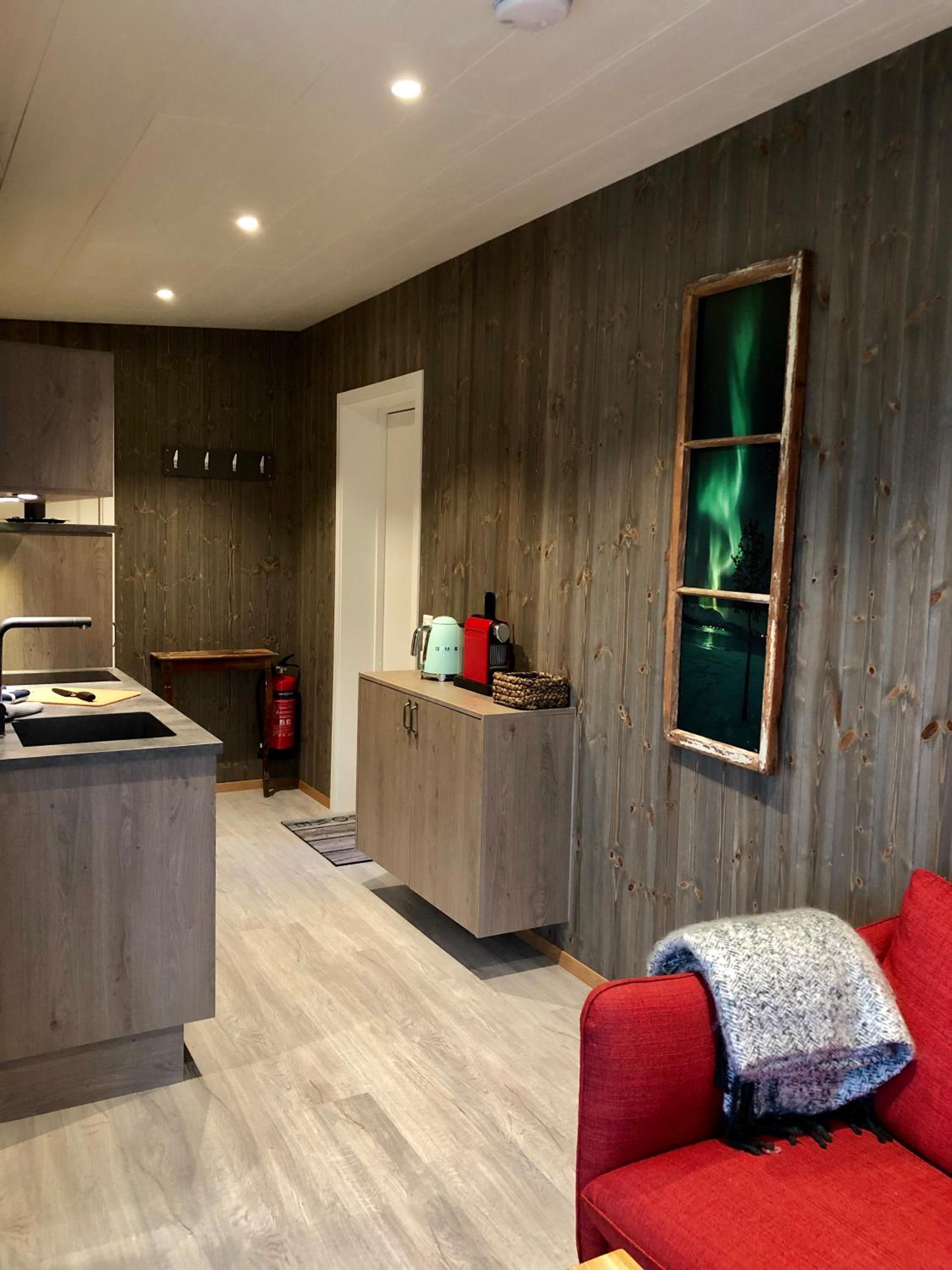 One-Bedroom Apartment - Photo 16