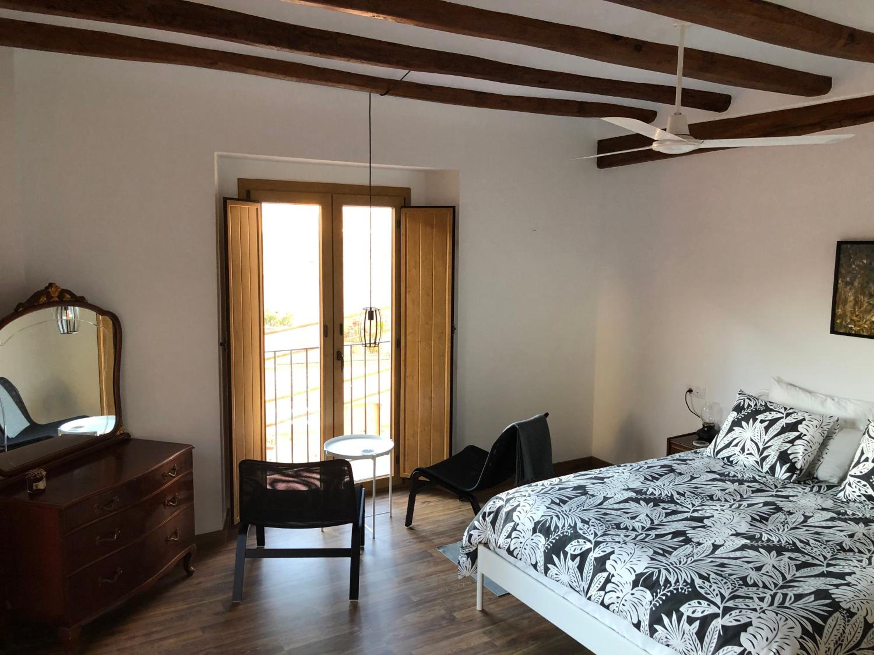 Estudio con Balcón