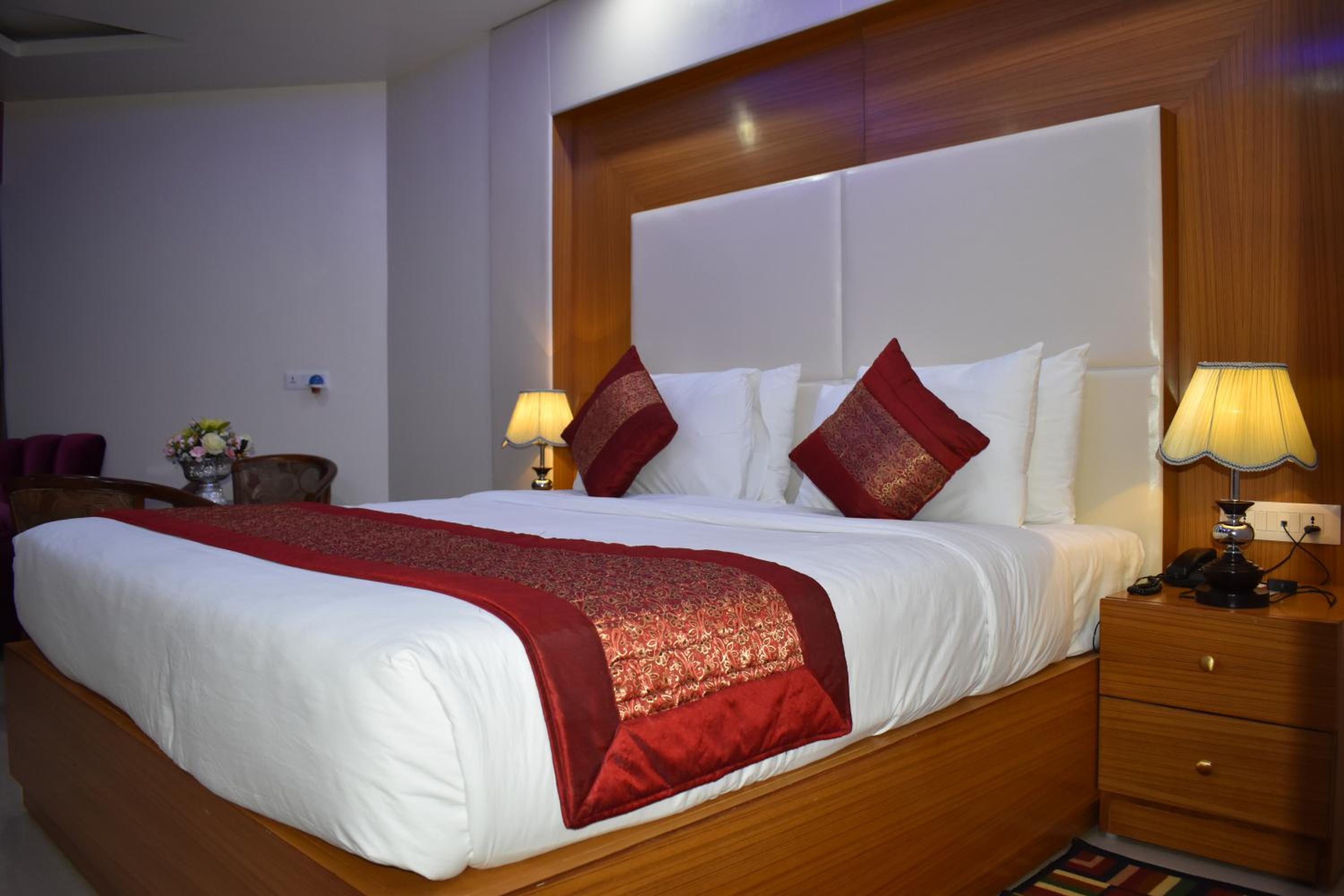 Deluxe Double Room photo 2