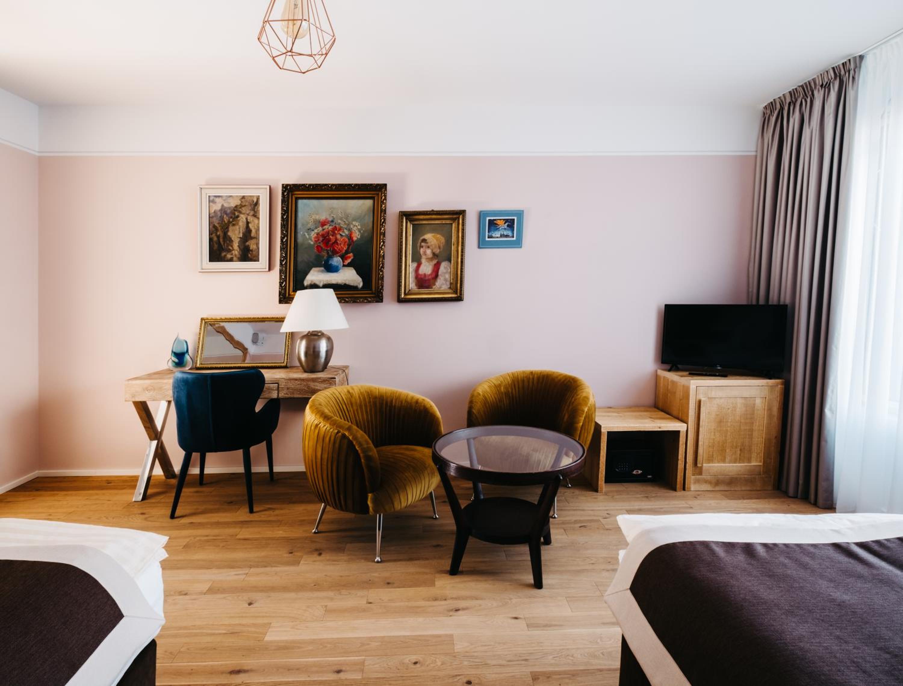 Superior Double or Twin Room - Photo 8