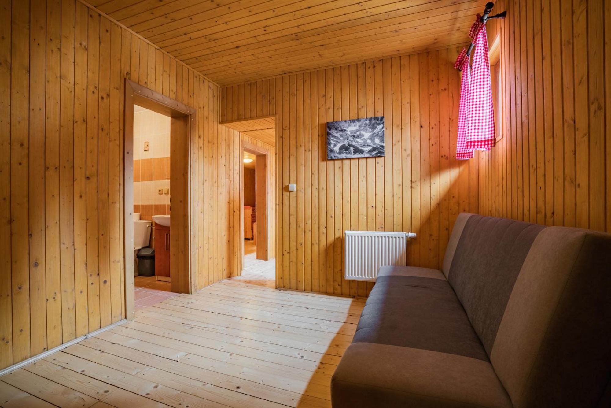 Quadruple Room - Photo 8