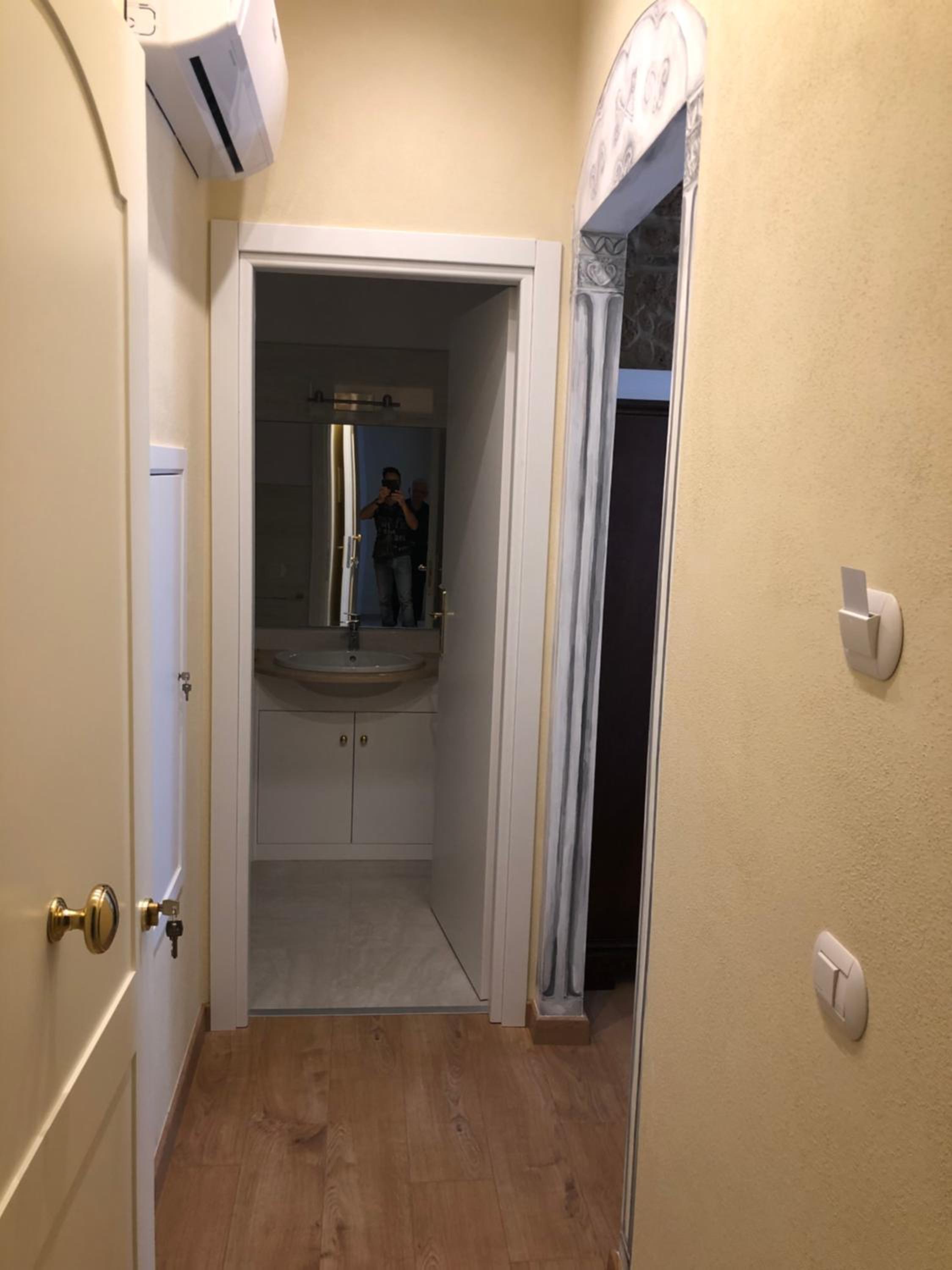 Superior King Room - Photo 2