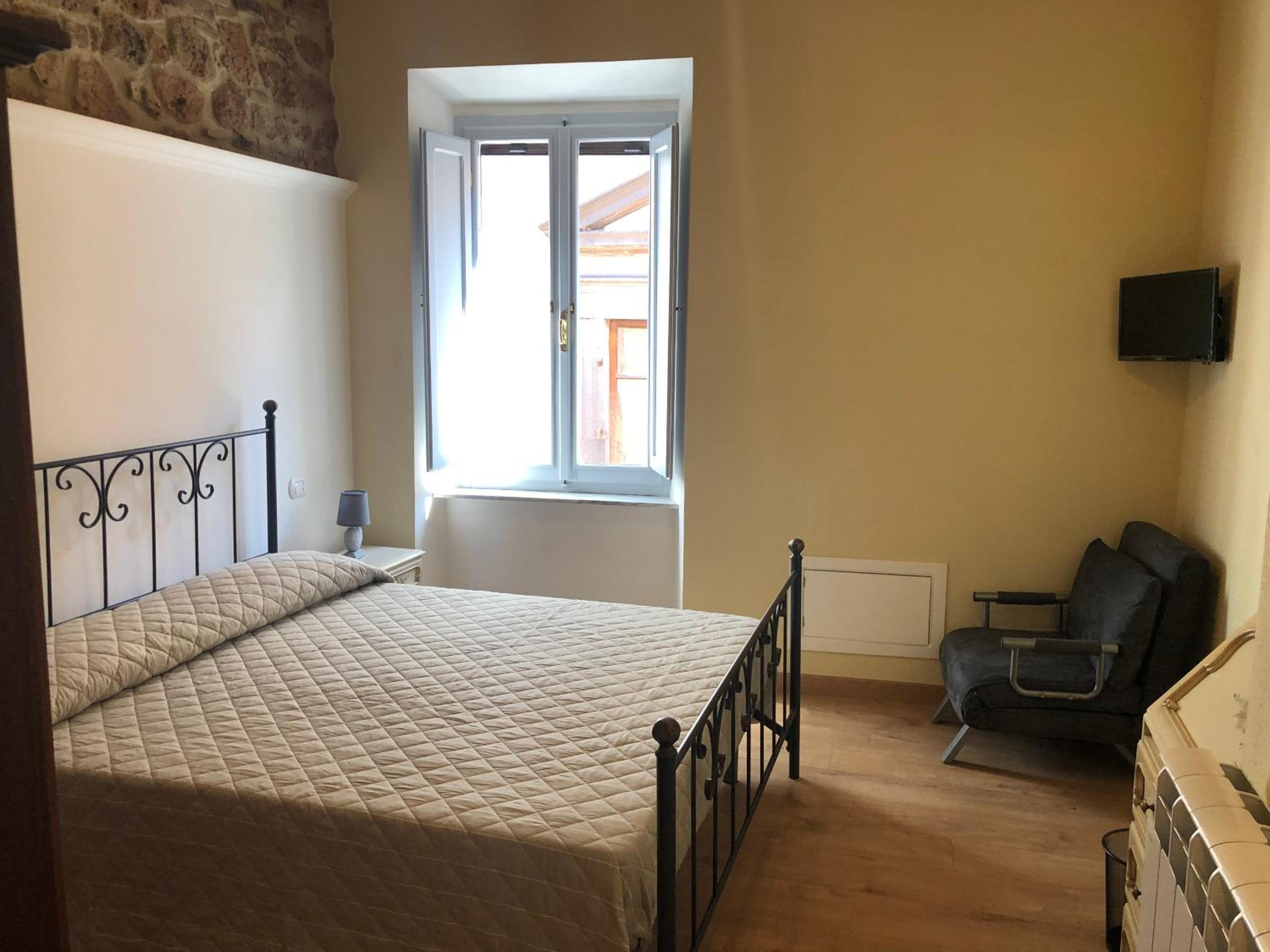 Superior King Room - Photo 1