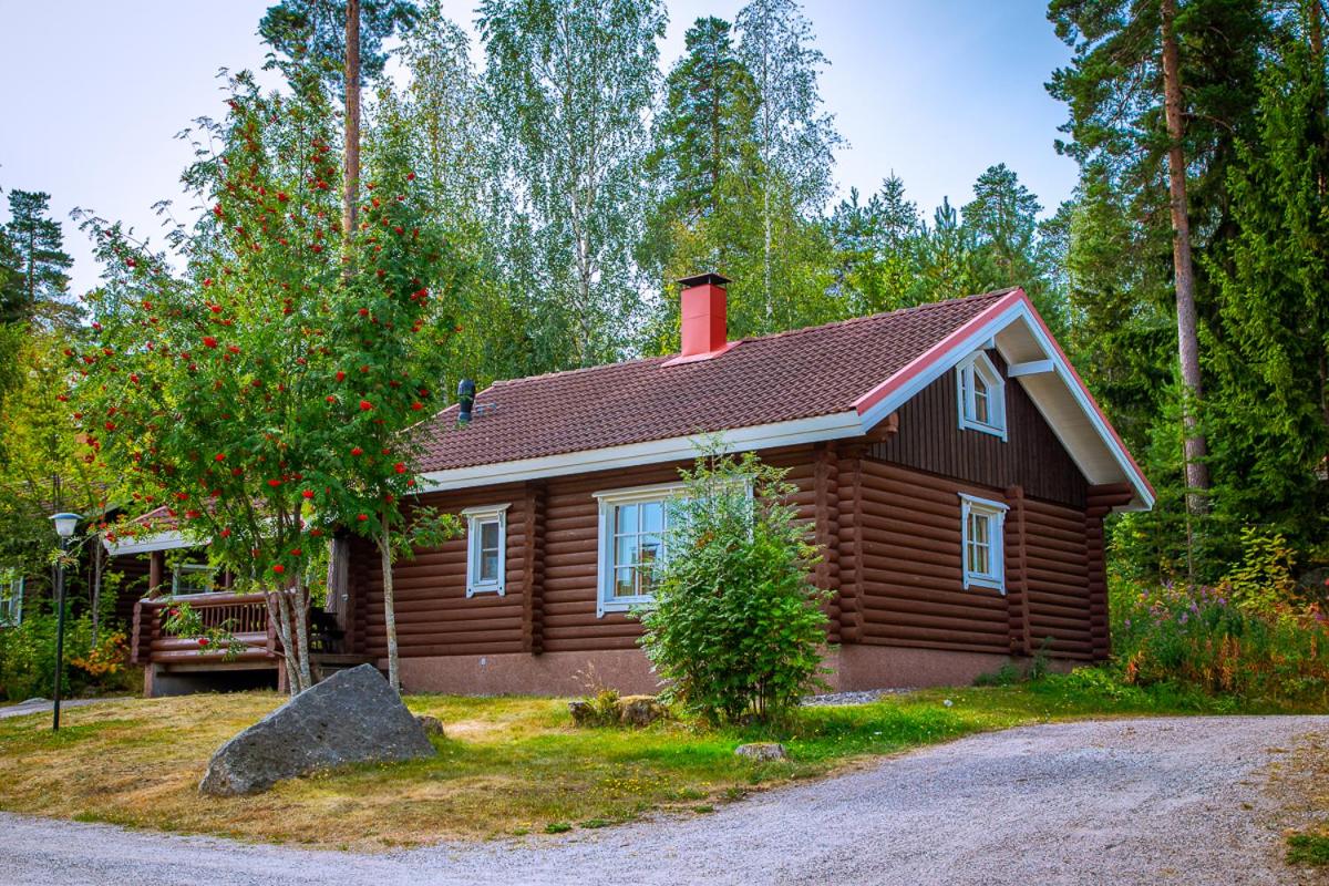 Three-Bedroom Villa - Photo 10