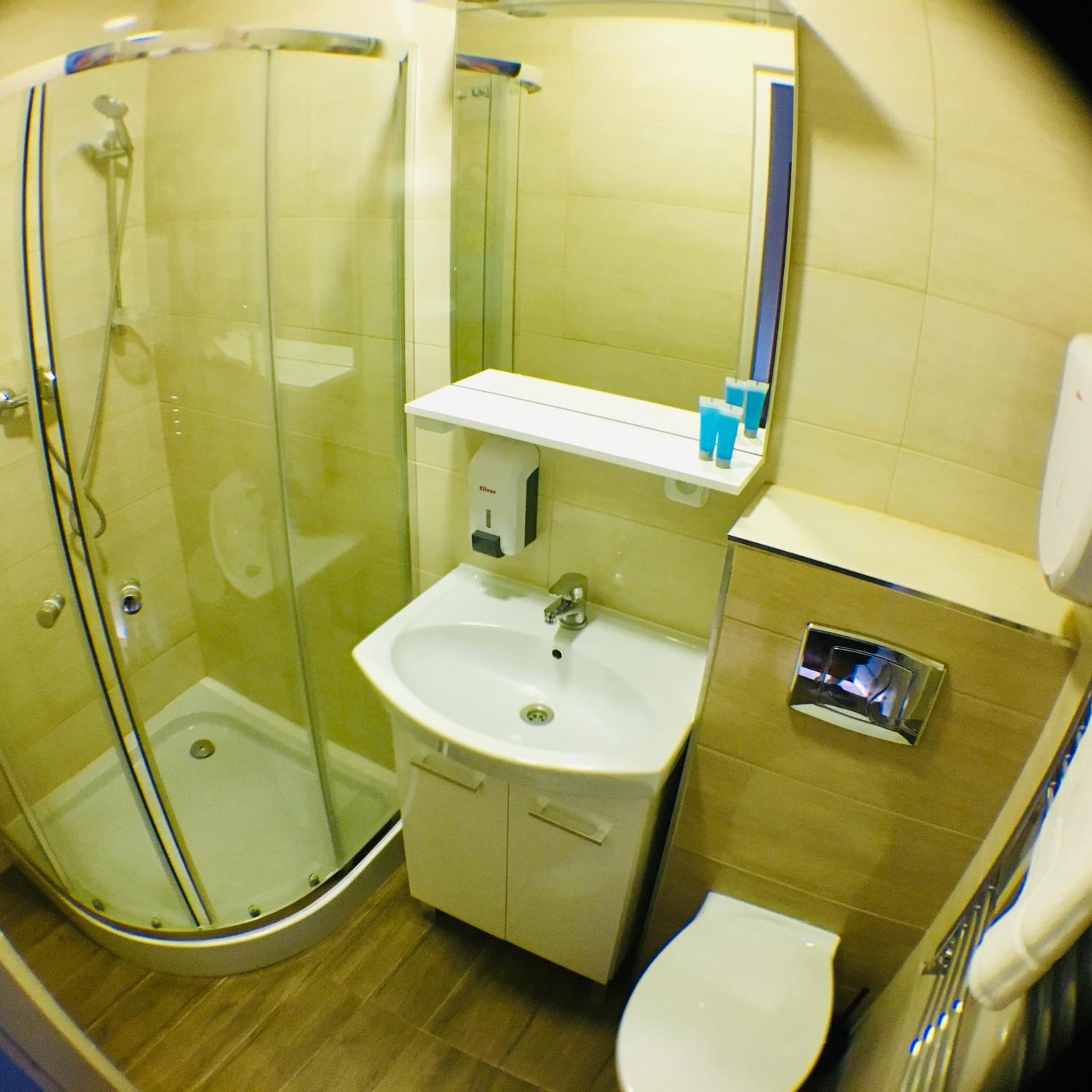 Double Room - Photo 11