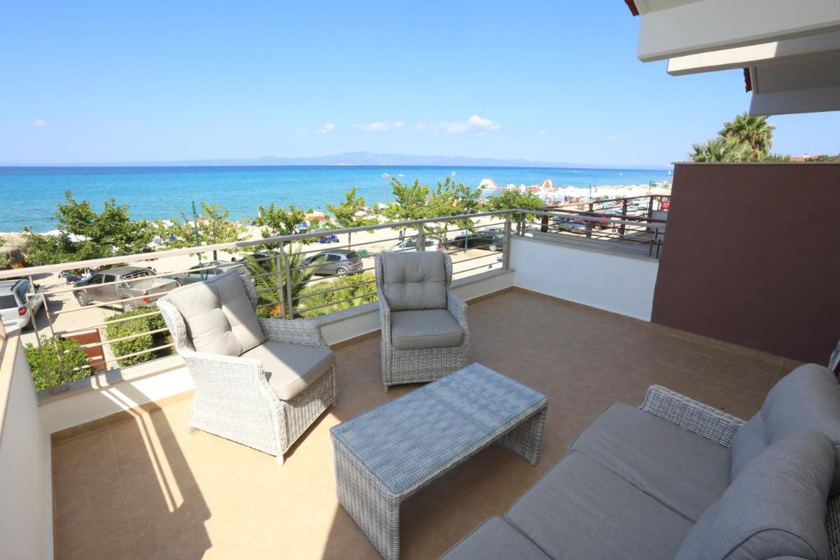 Villa photo 2