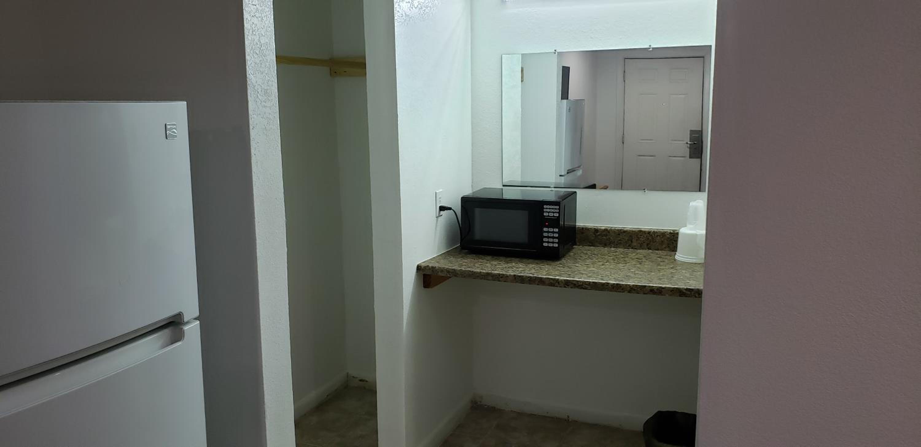 2 Double Beds Non Smoking - Photo 3