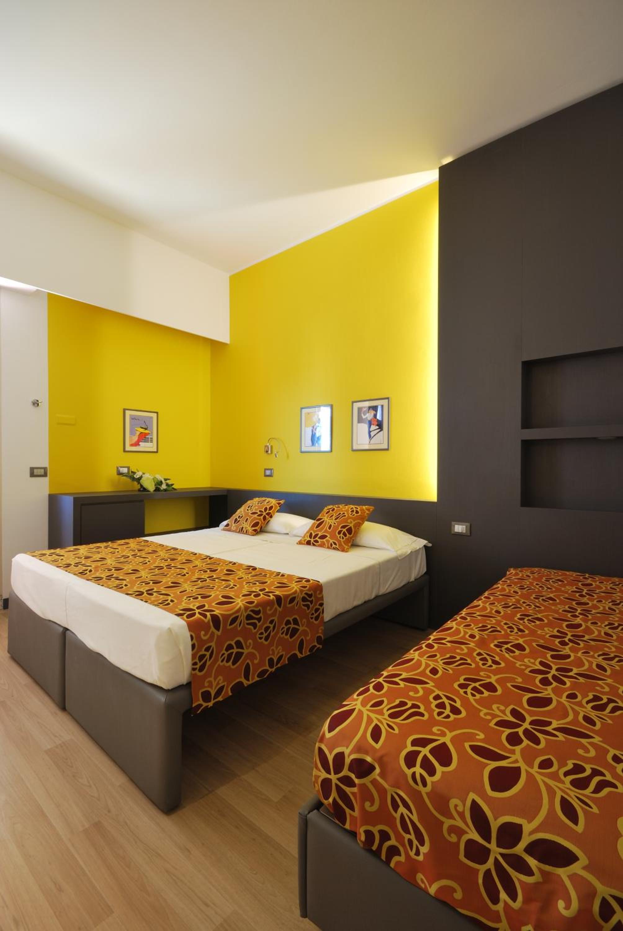 Double Room with Balcony and Sea View