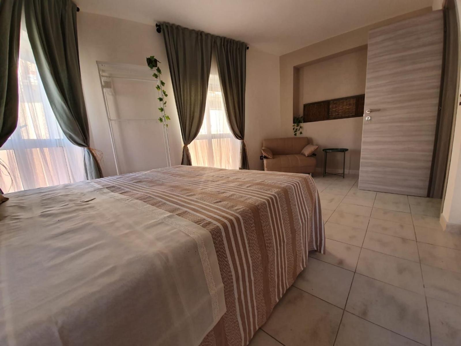 Quadruple Room with Private Bathroom photo 1