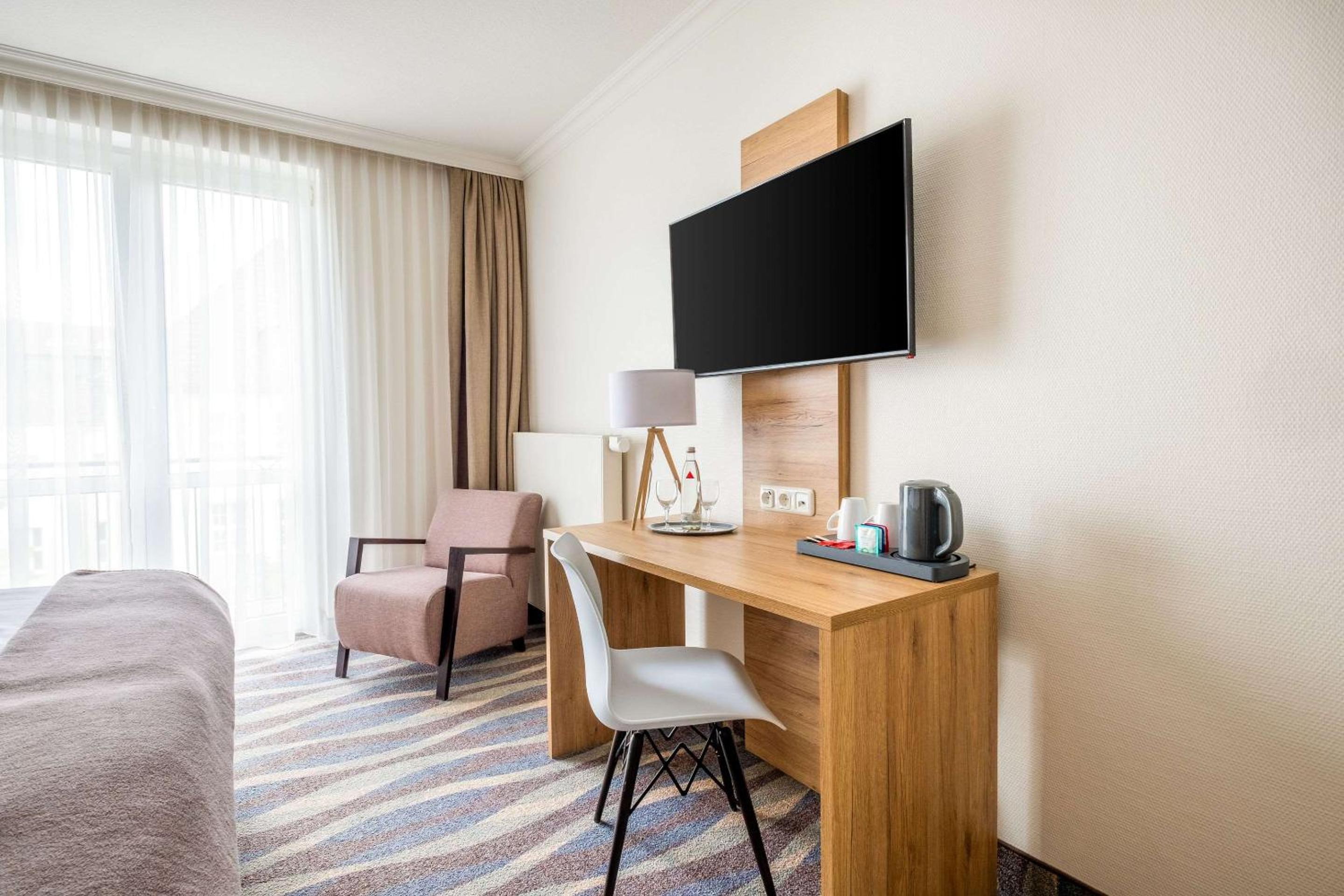 Business Double Room - Photo 5