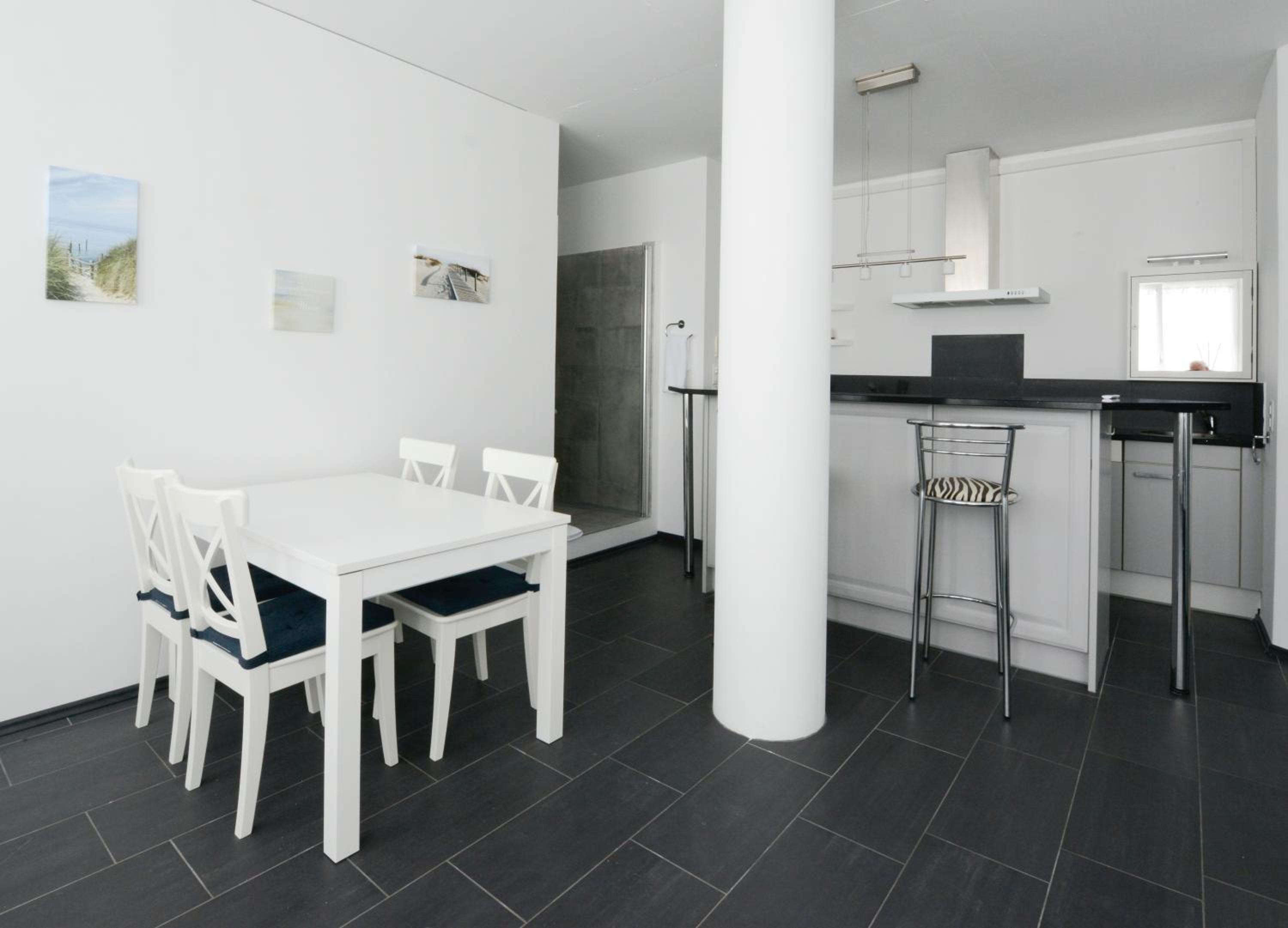 Double Room 1st Floor with Shared WC and Private Shower and Kitchen photo 2