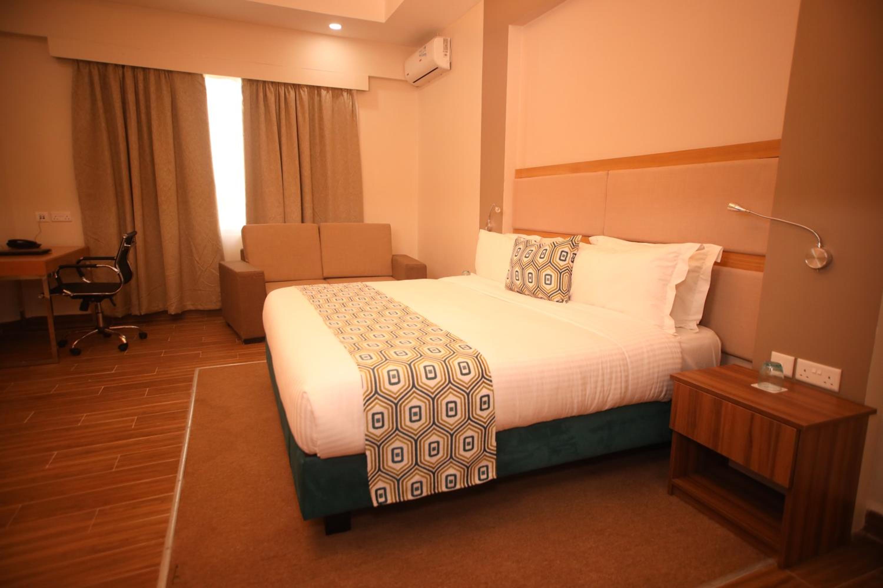 Superior Twin Room - Photo 14