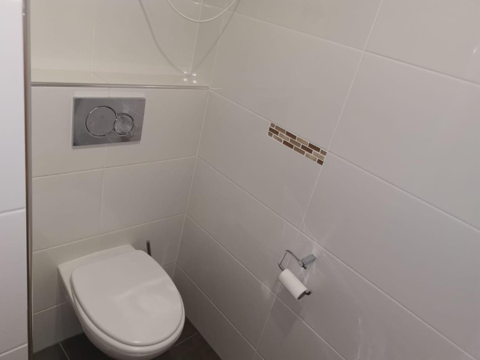 One-Bedroom Apartment - Photo 18