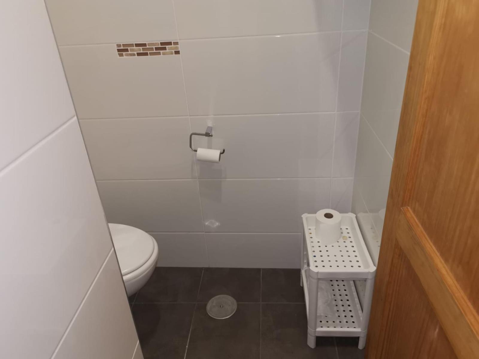 One-Bedroom Apartment - Photo 12