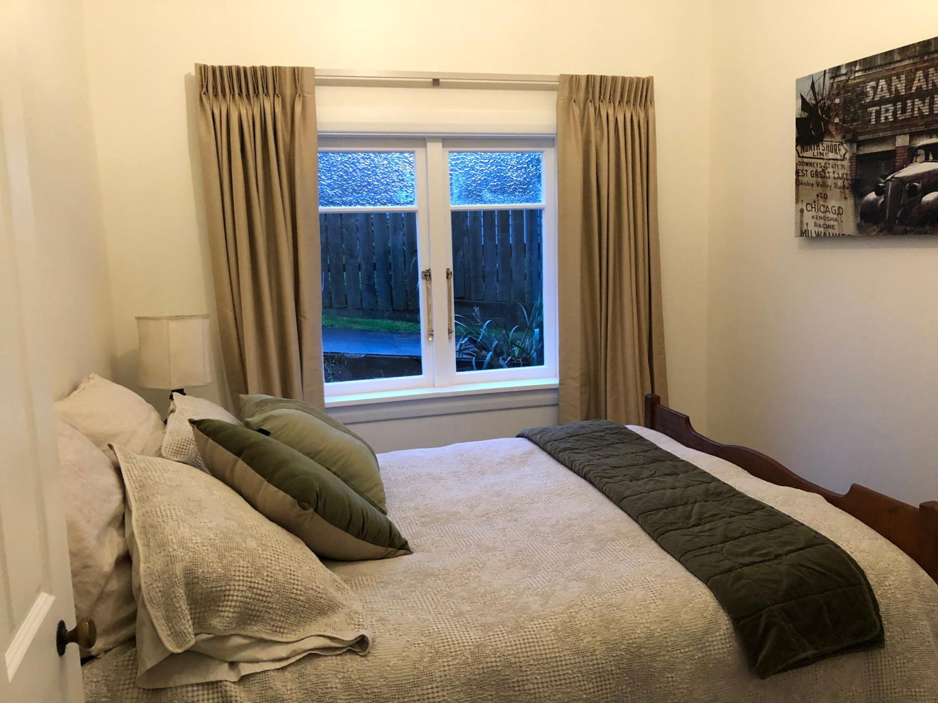 Budget Double Room photo 3