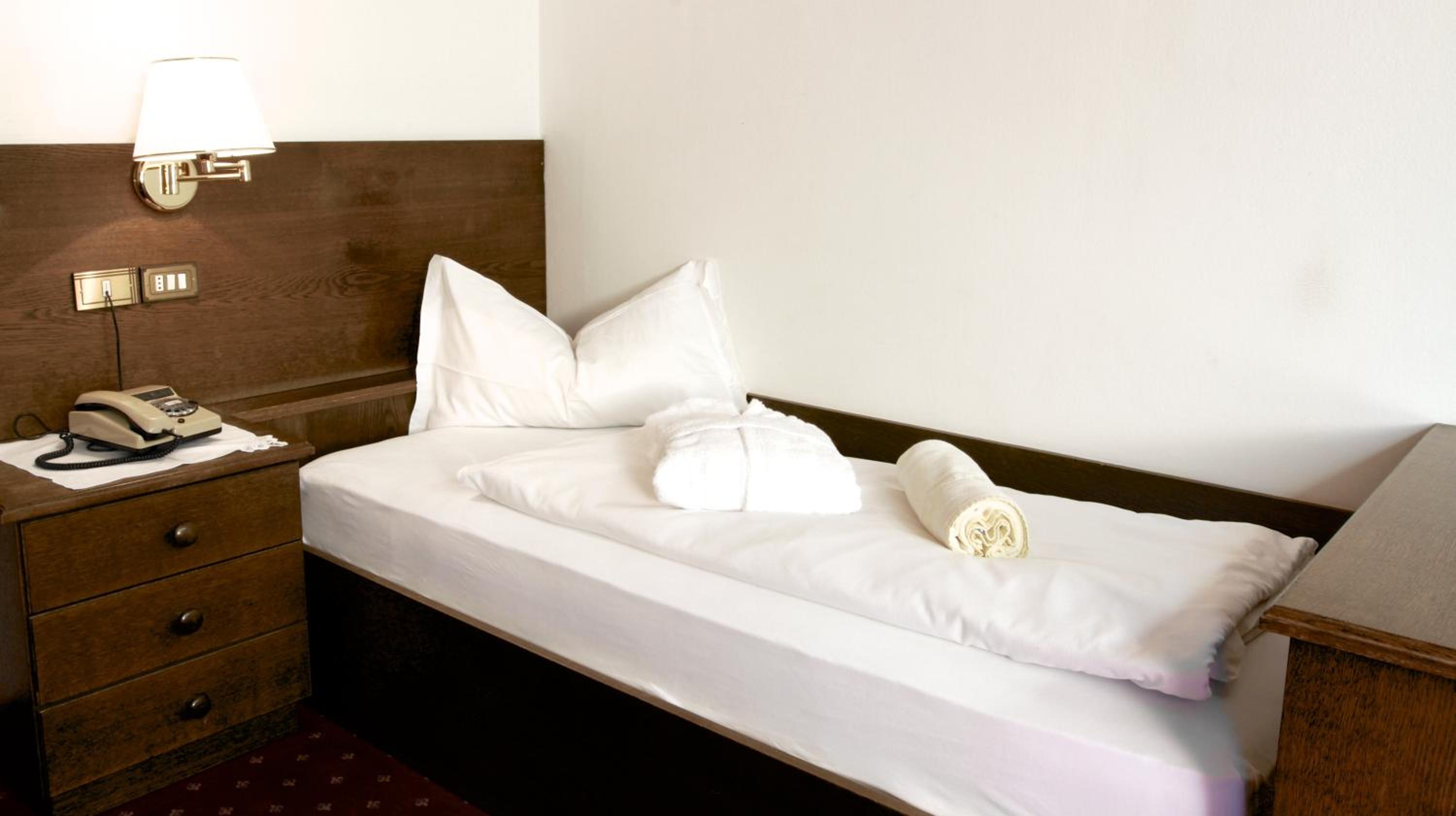 Single Room photo 2