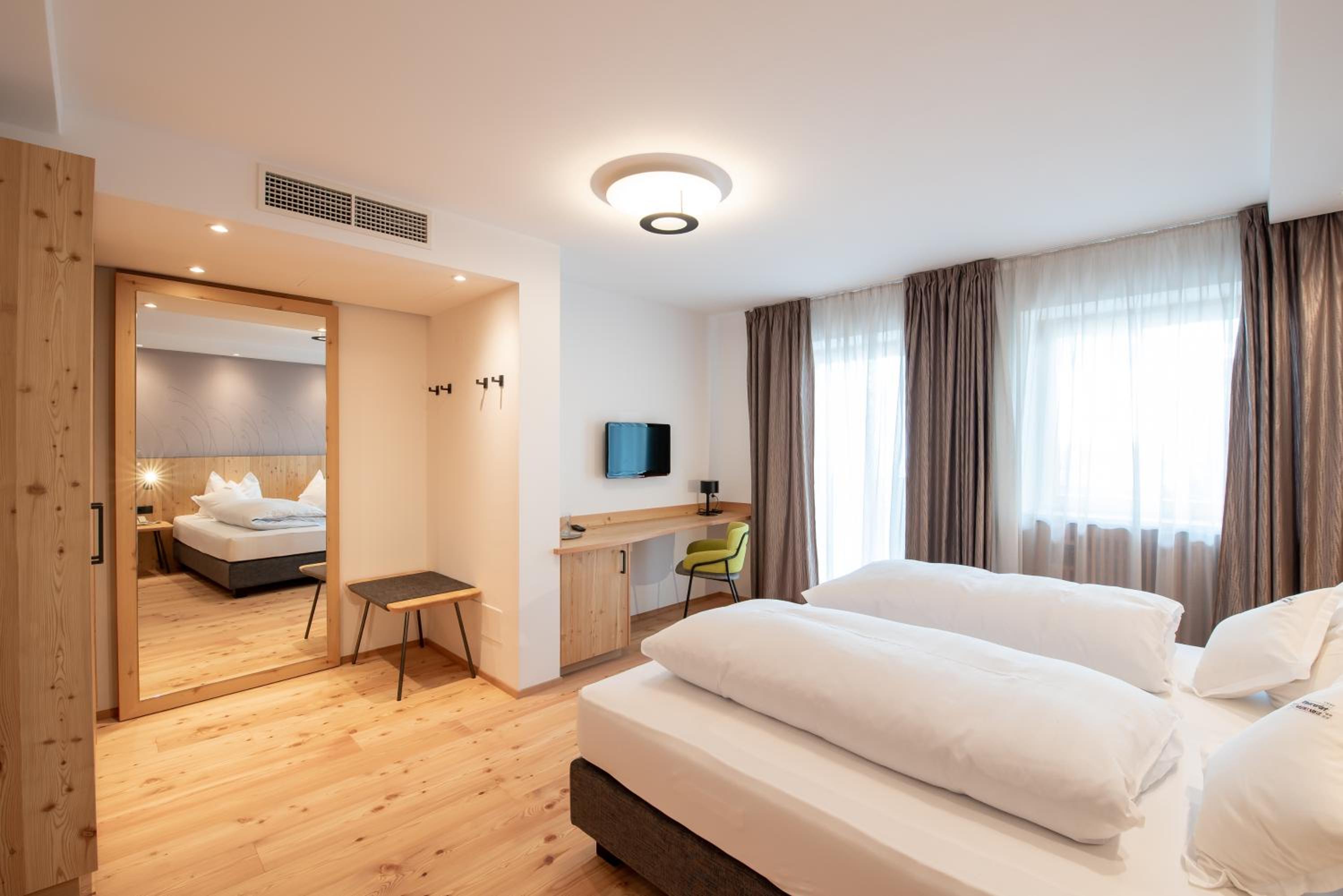 Double Room with Private Bathroom photo 1