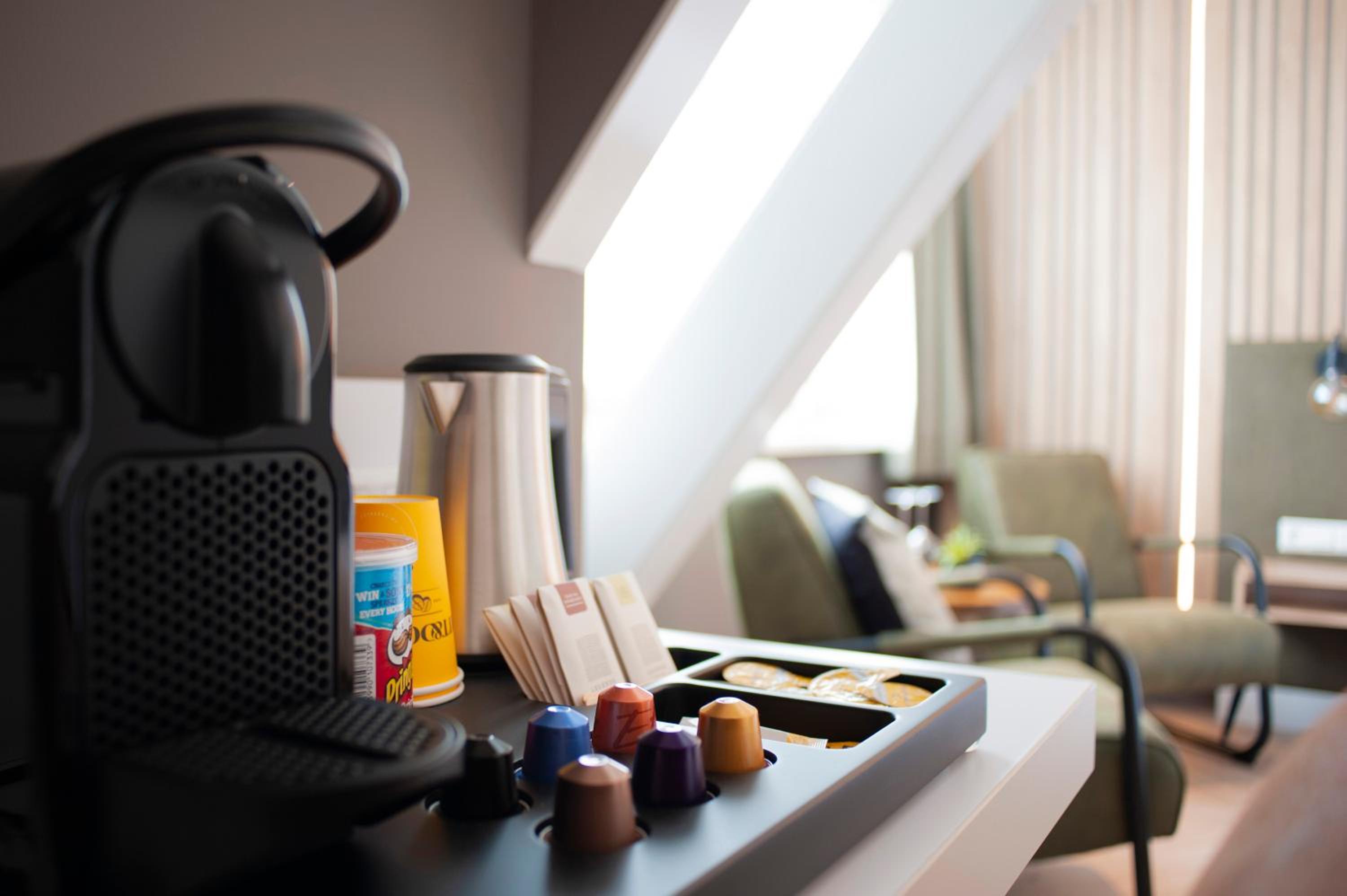 Deluxe Twin Room - Photo 13