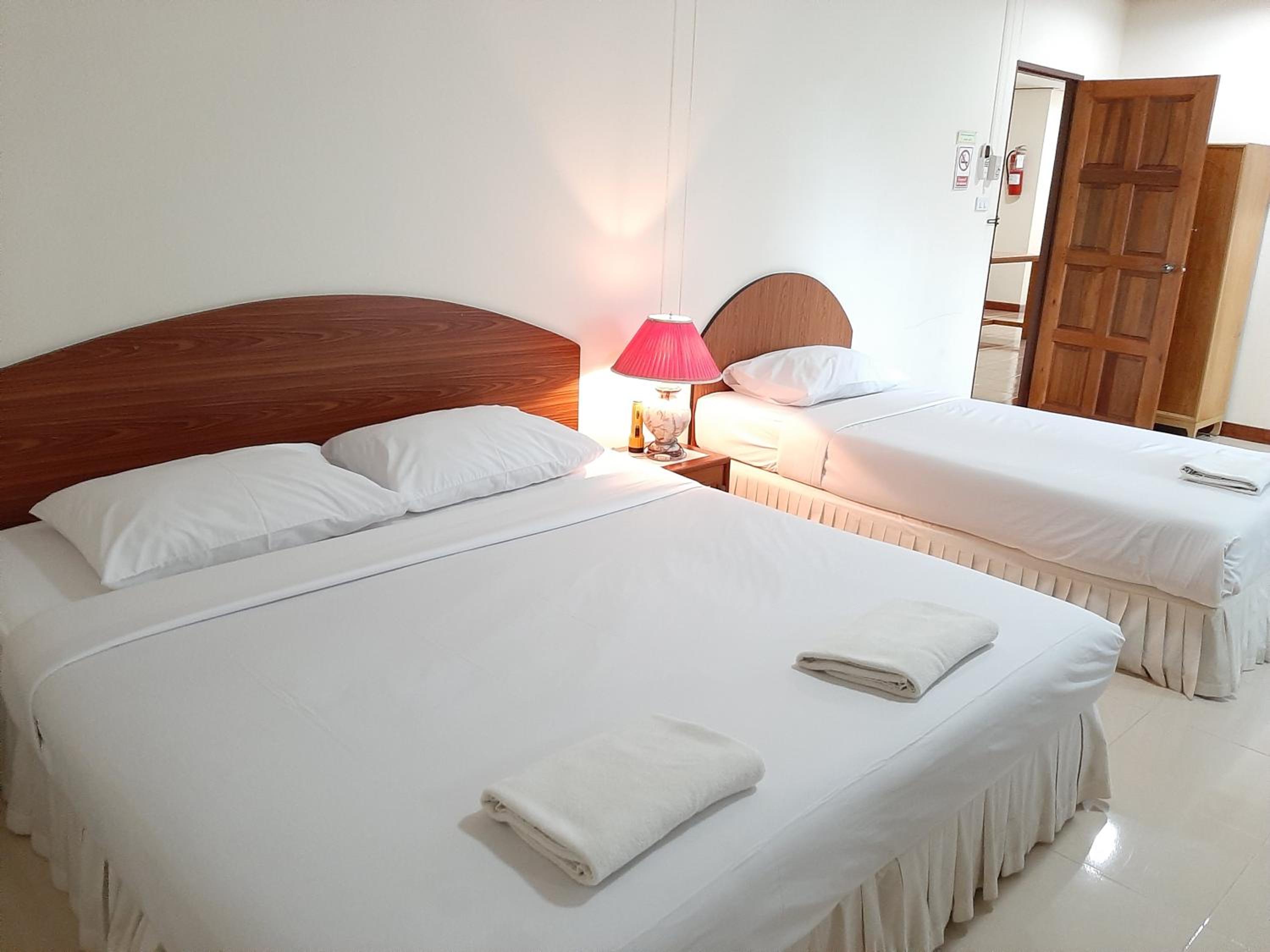 Triple Room With Bathroom photo 2
