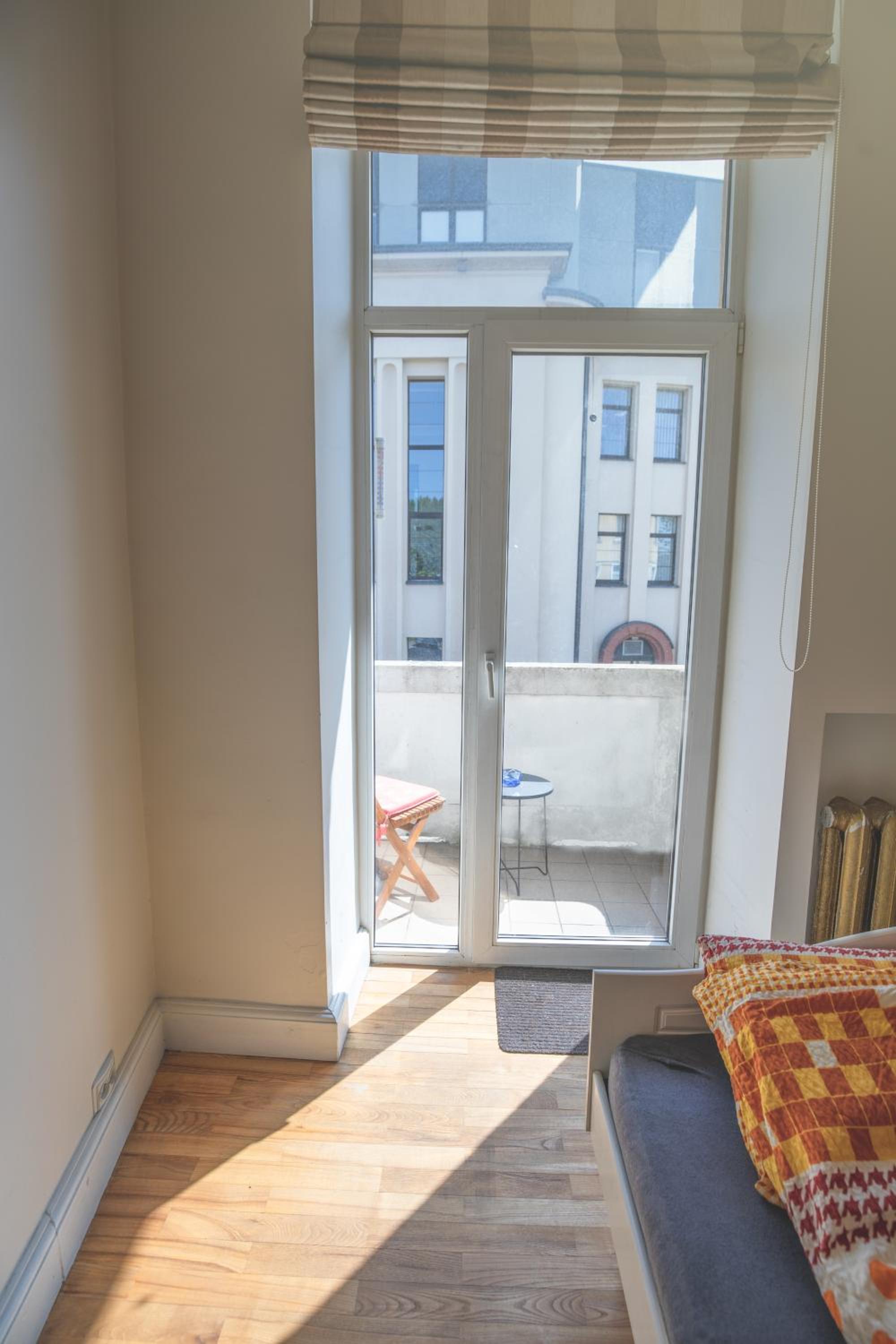 Apartment with Balcony - Photo 30