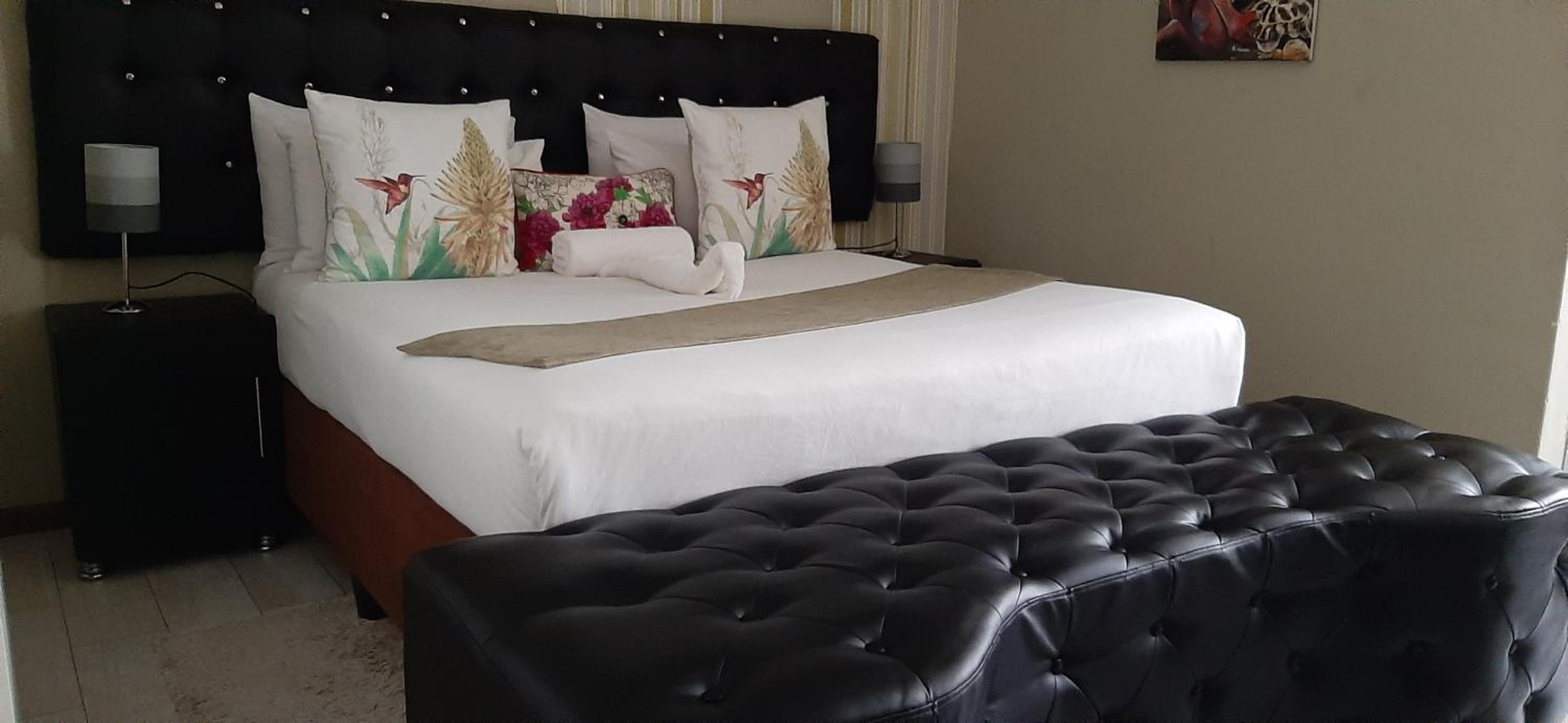 Deluxe Queen Room photo 3