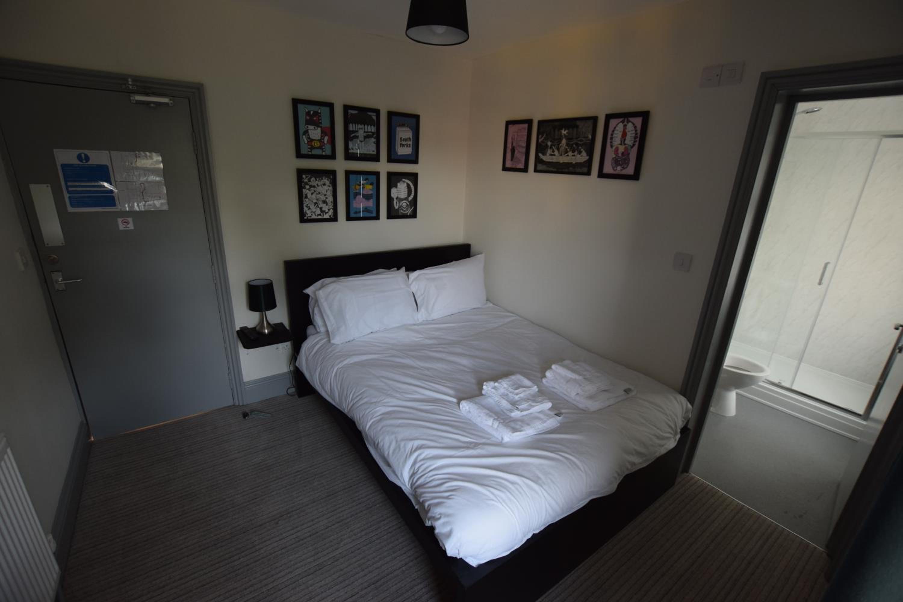 Small Double Room photo 2