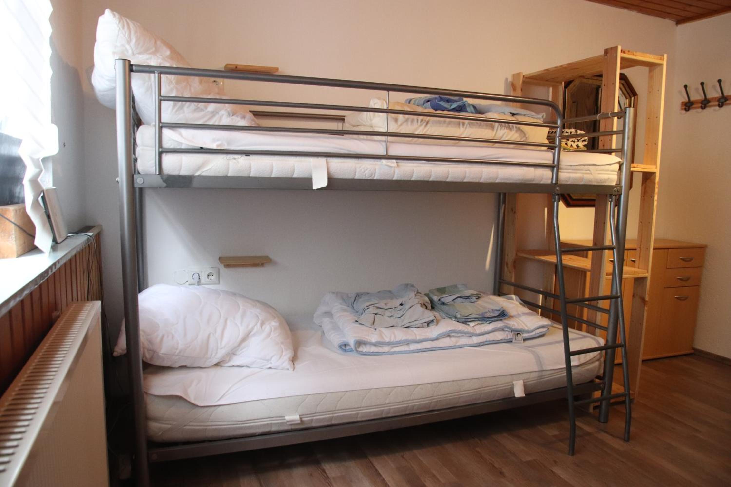 Bed in 4-Bed Dormitory Room photo 2