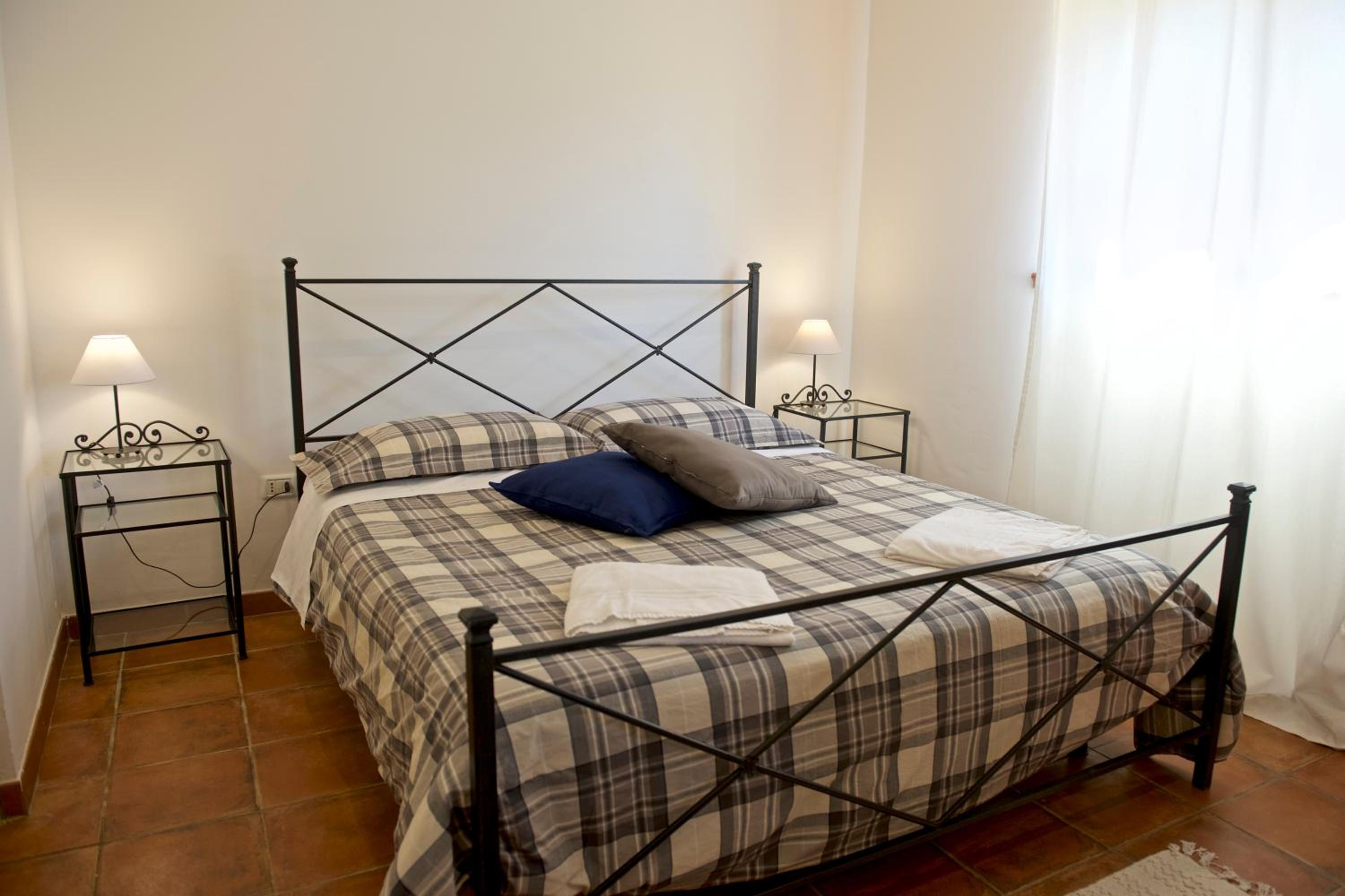 Double Room with Private Bathroom - Photo 1