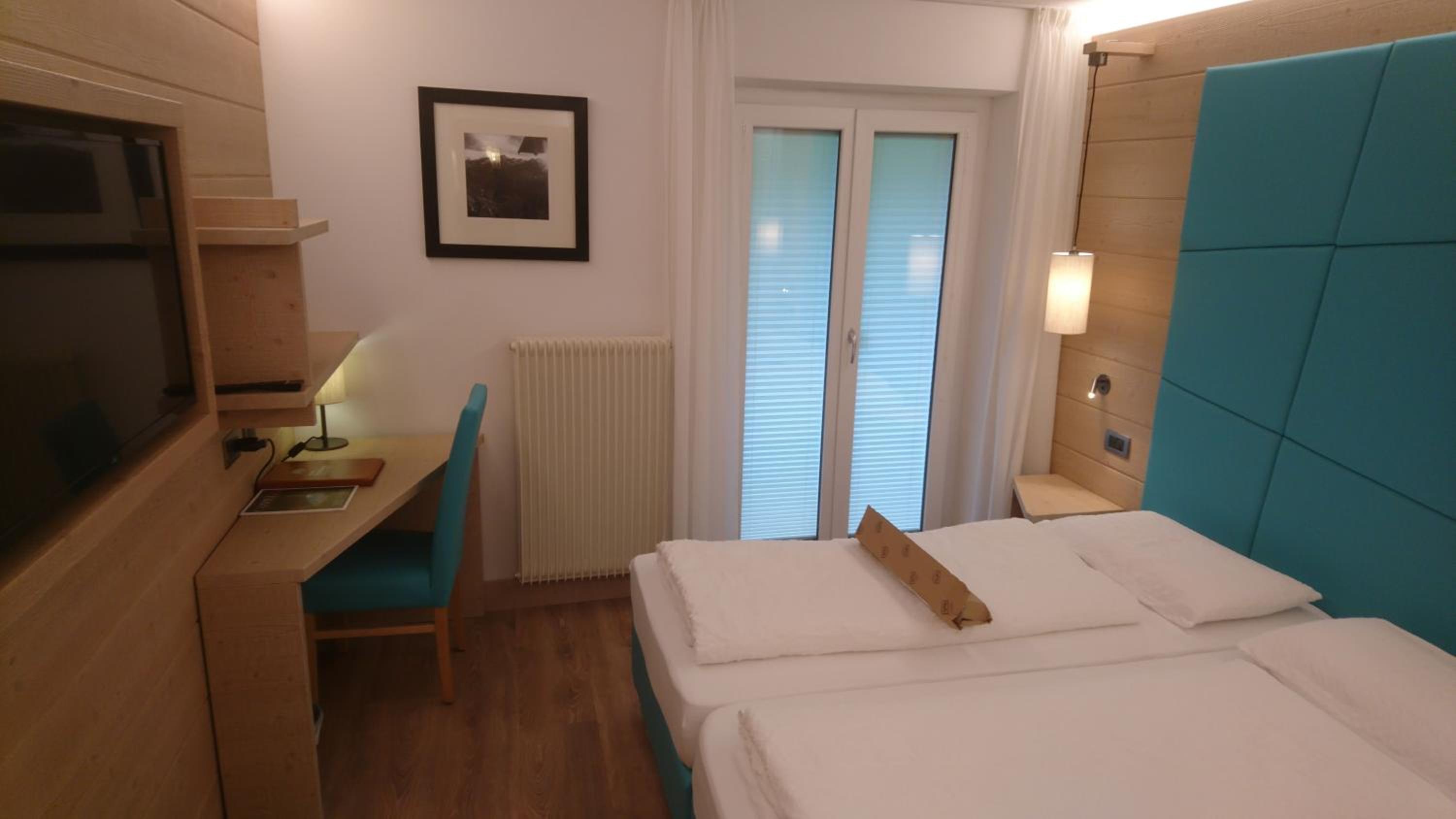 Double or Twin Room - Photo 15
