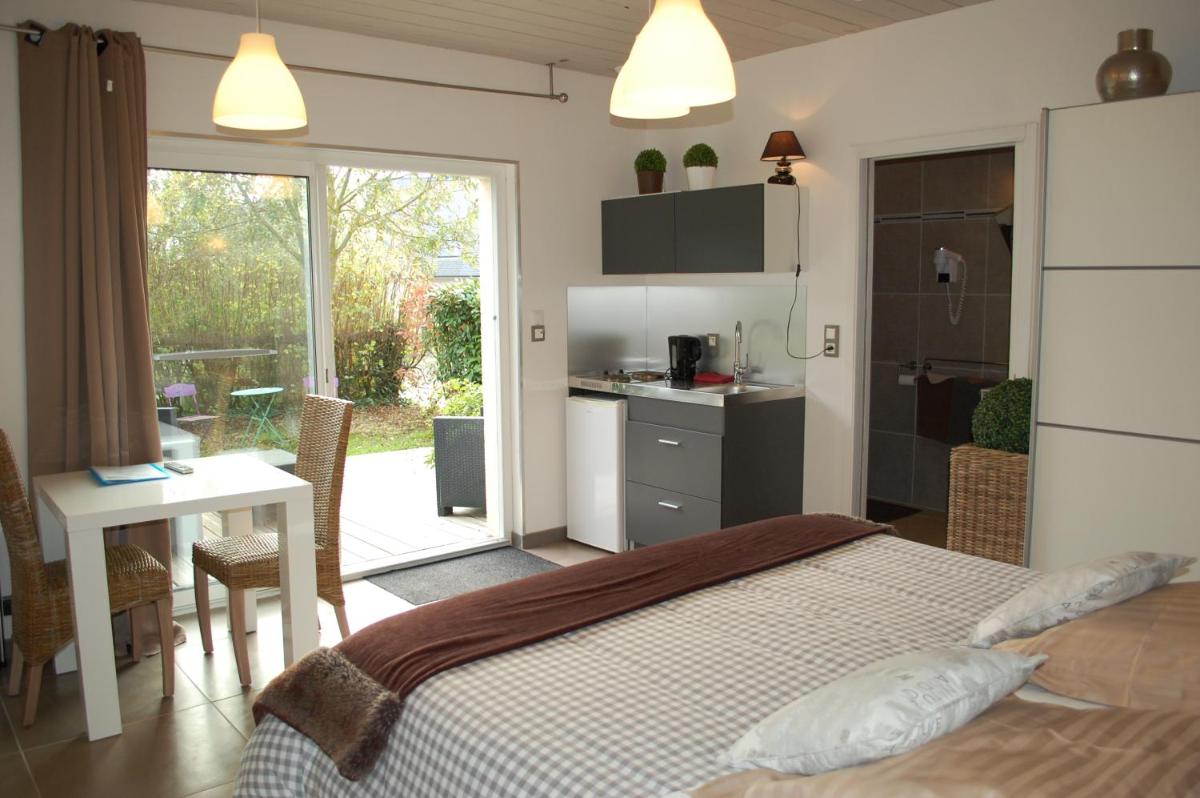 Studio with Garden View photo 2