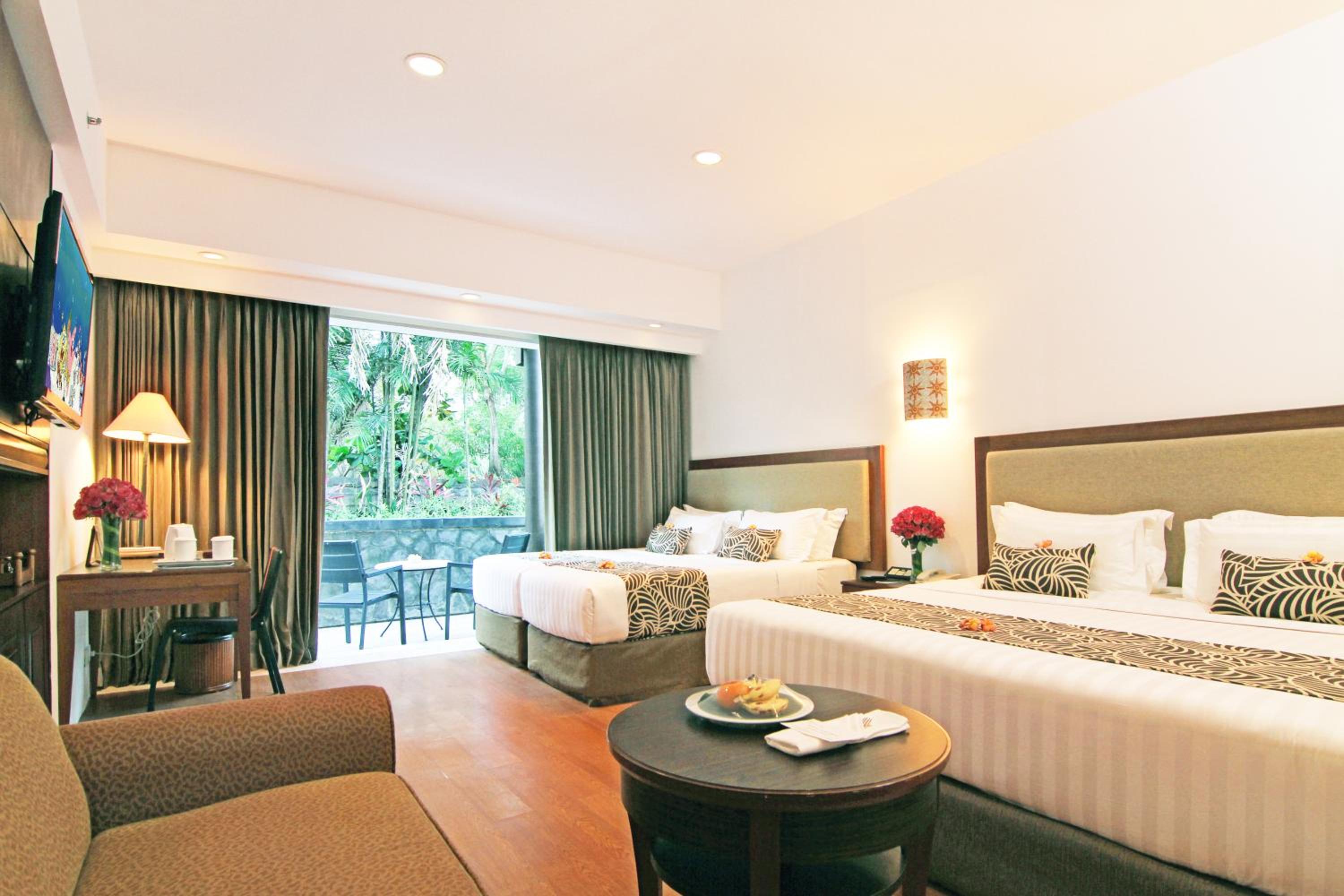 Family Room with Free Airport Transfer
