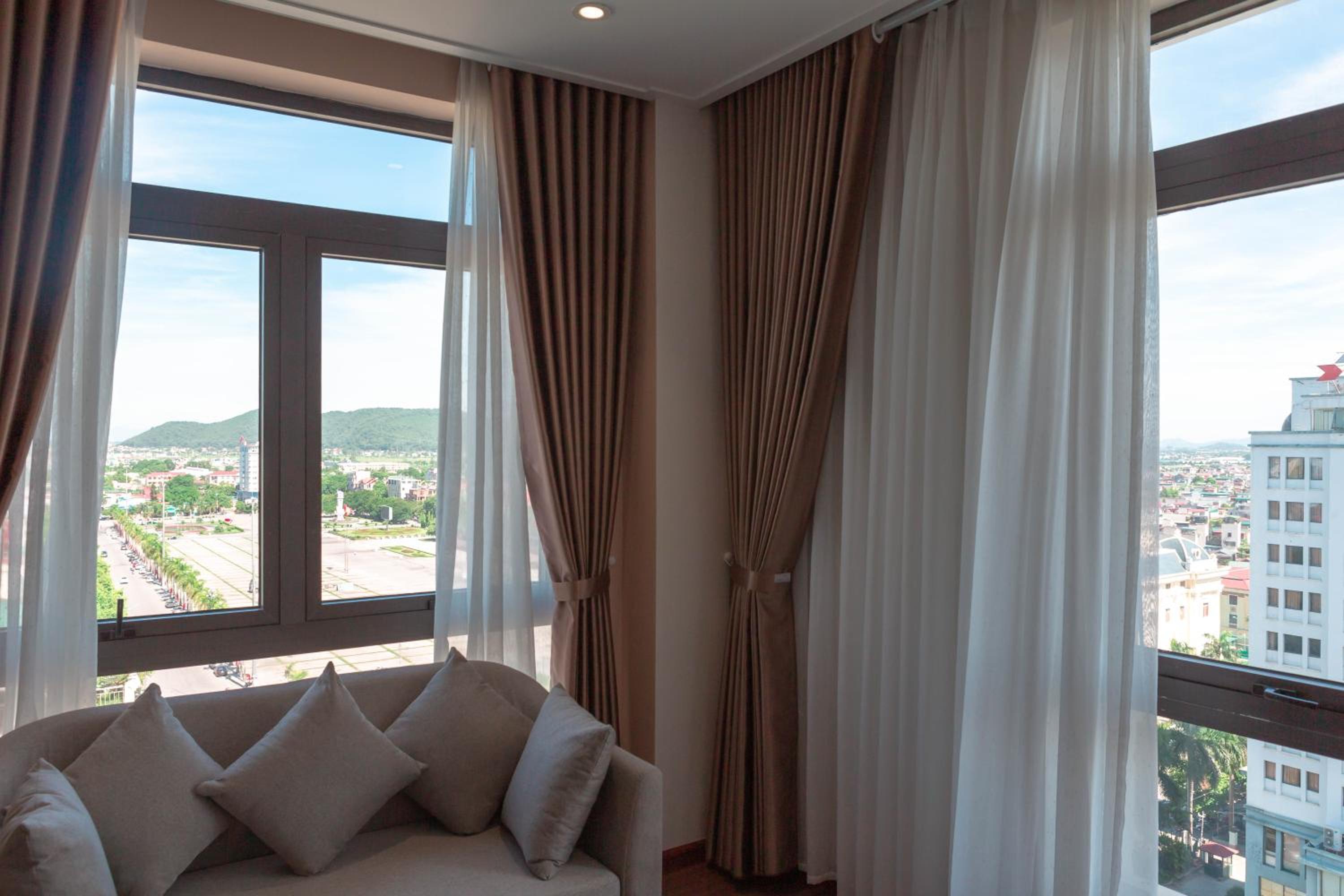 Deluxe Double Room with Bath photo 3