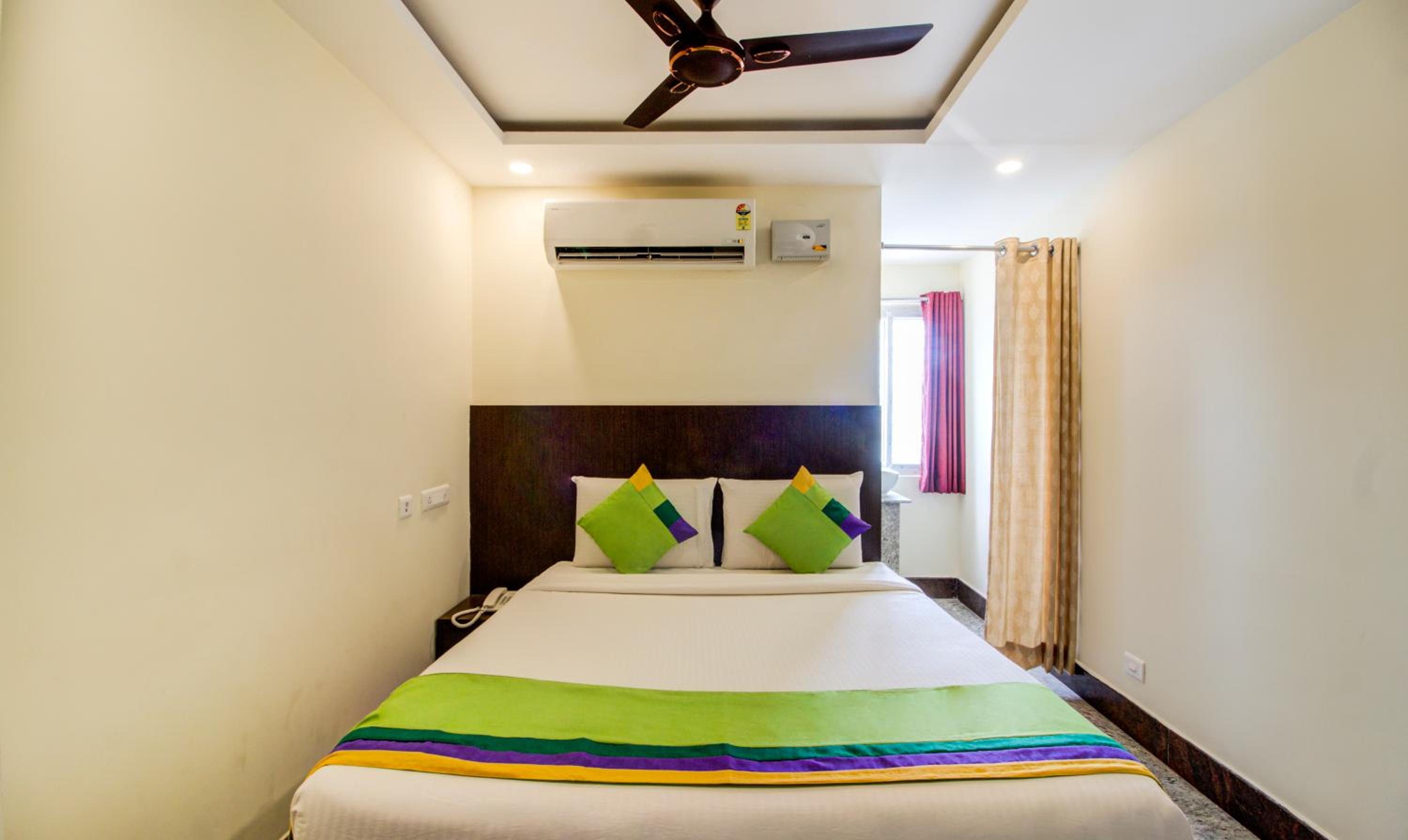 Standard Room - Photo 11