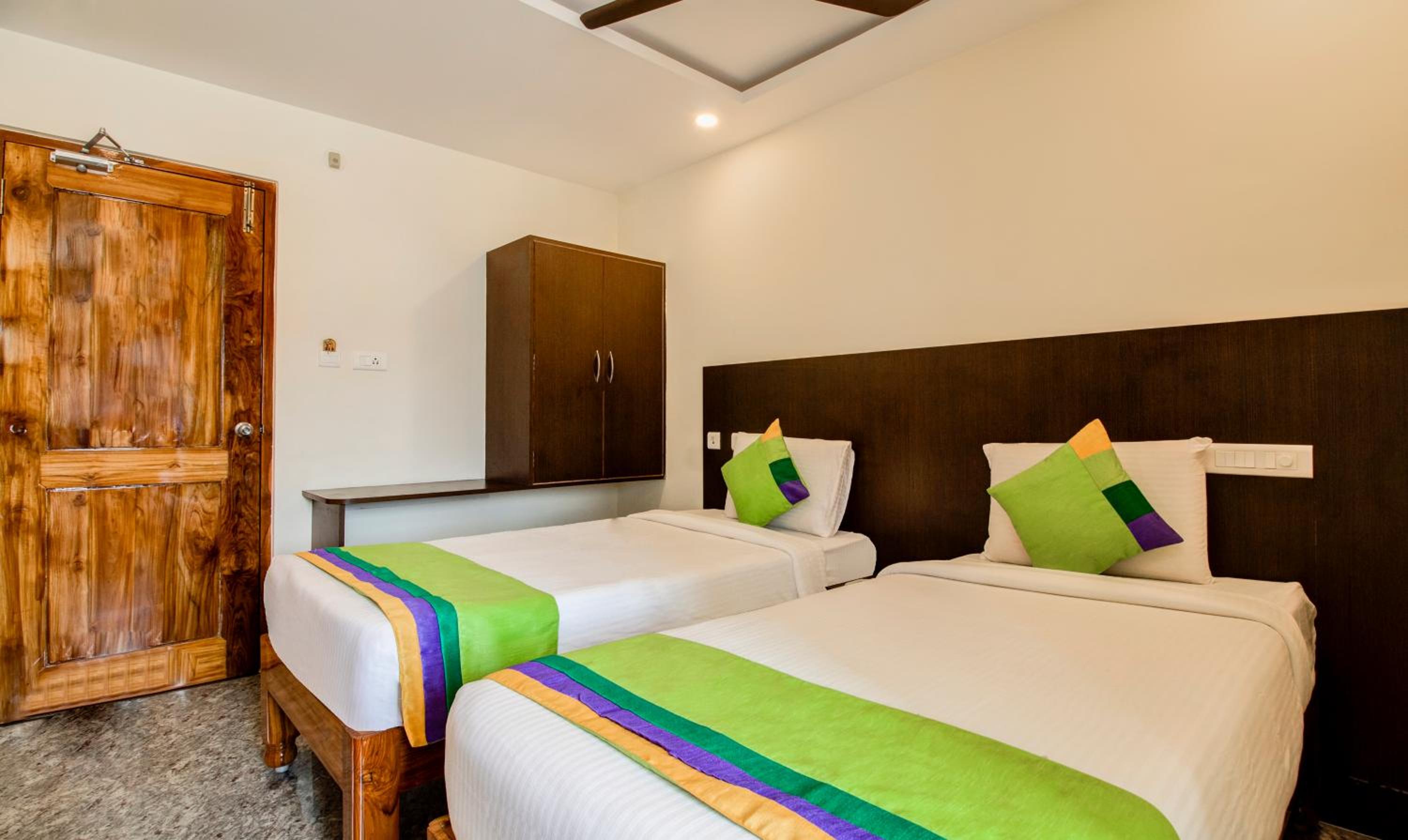 Standard Room - Photo 9