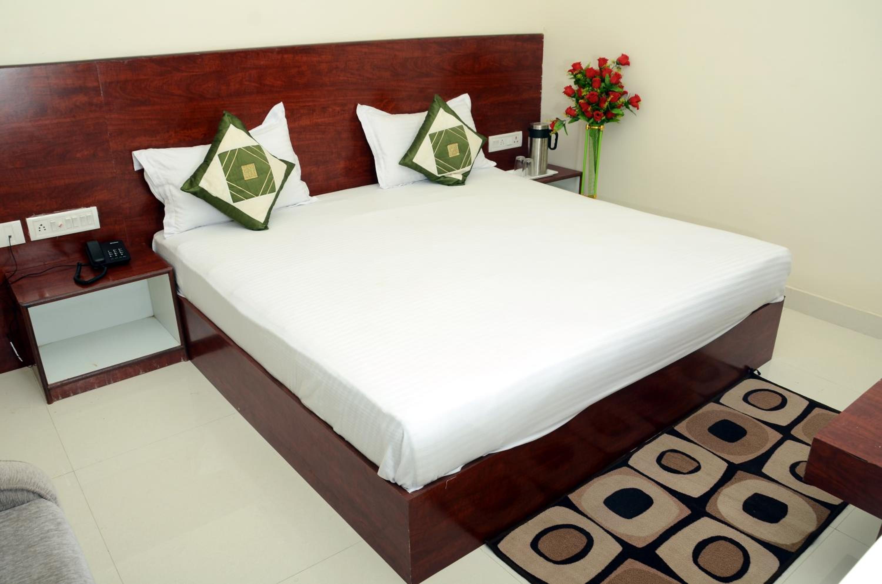 Deluxe King Suite
