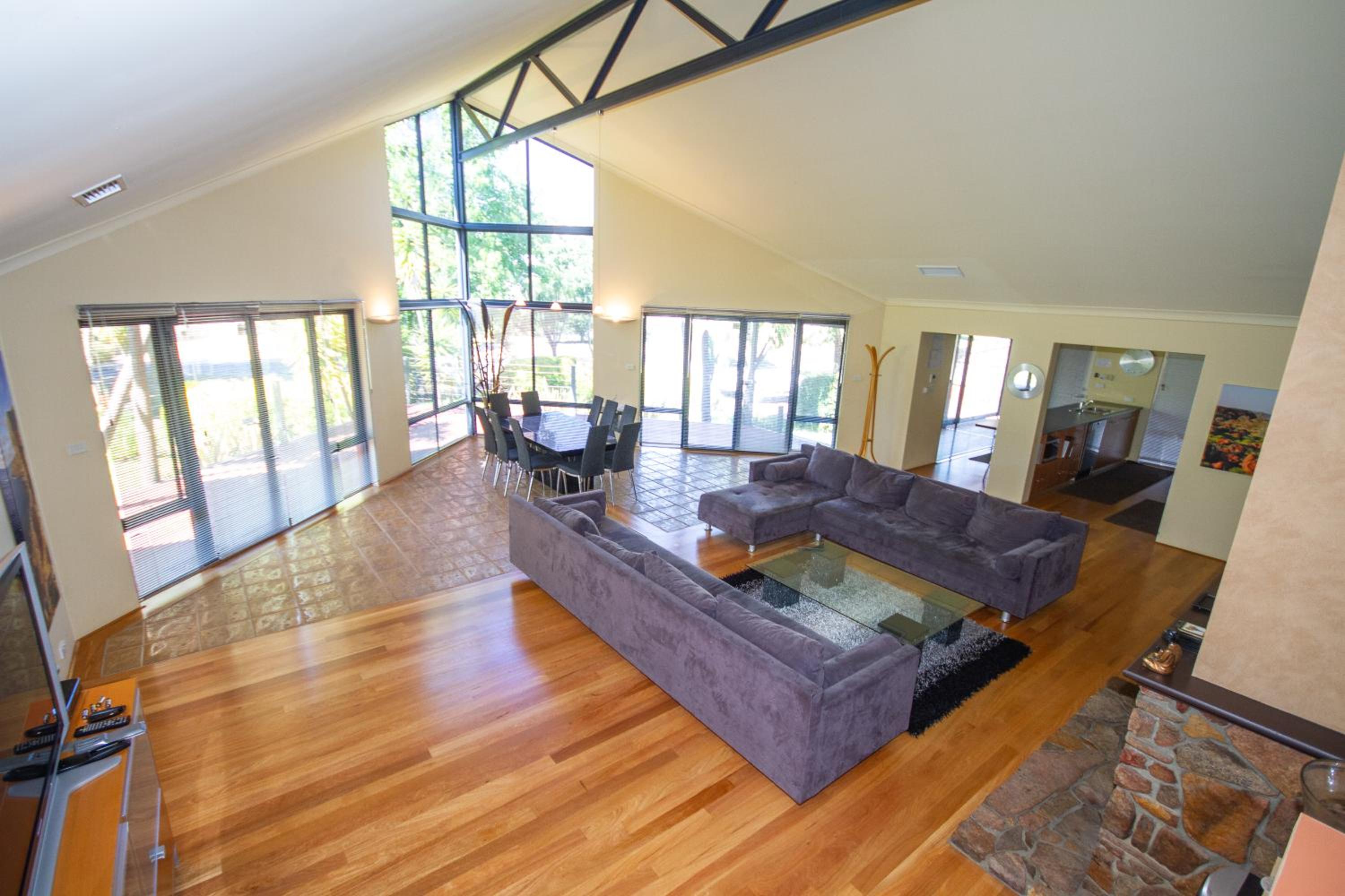 Four-Bedroom House photo 1