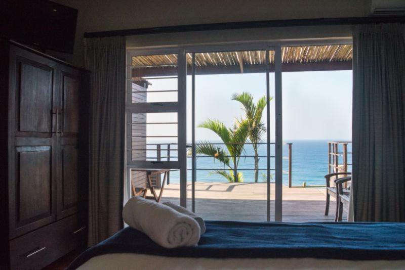 Deluxe Double or Twin Room with Sea View photo 3