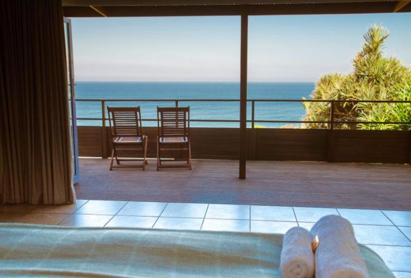 Deluxe King Room with Sea View photo 2