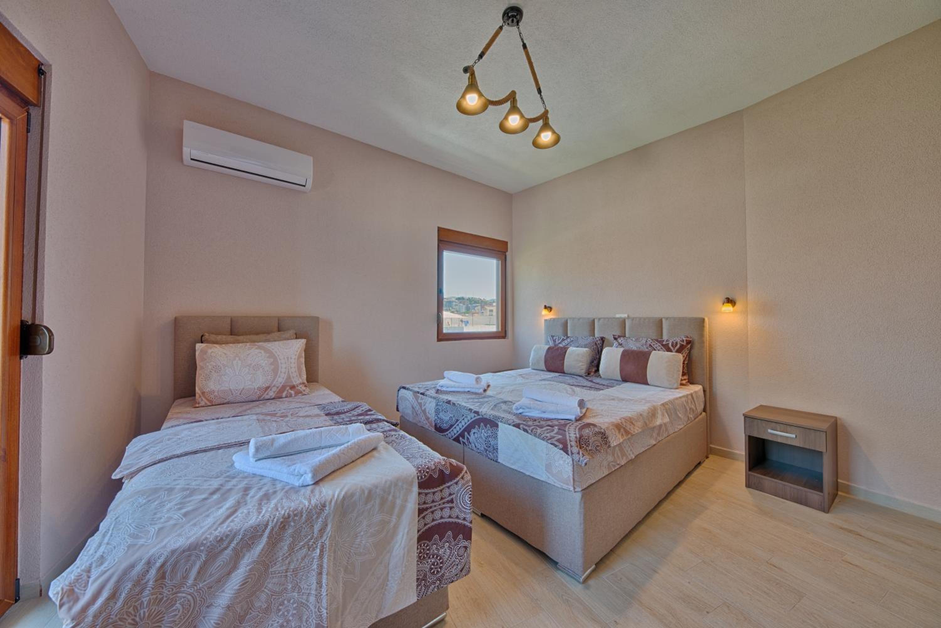 Apartment with Sea View - Photo 1