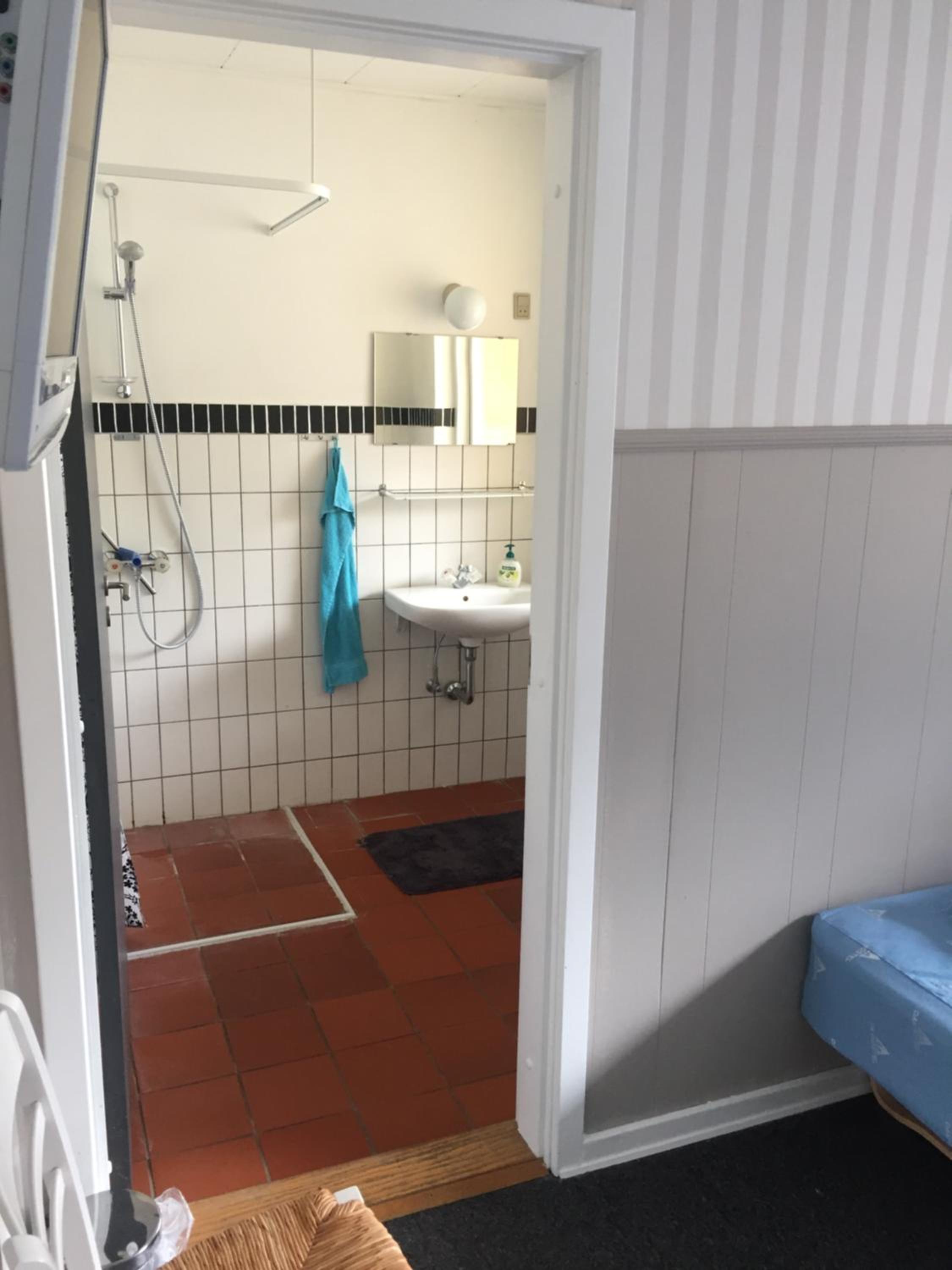 Triple Room with Private Bathroom - Photo 4