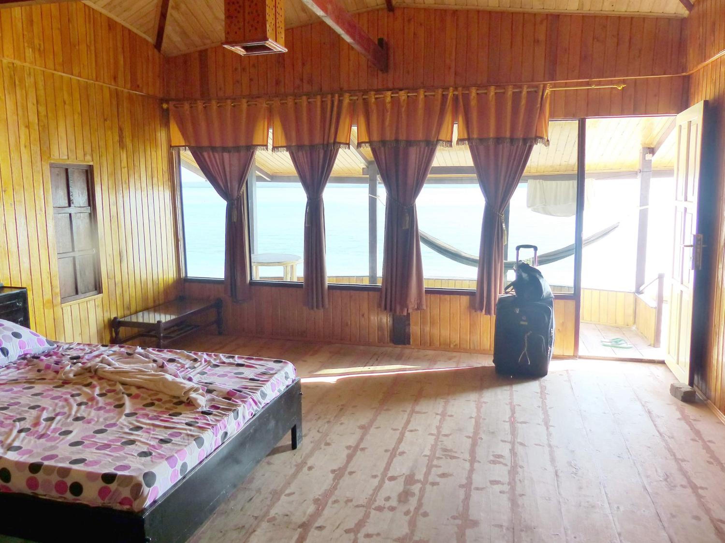 Deluxe Double or Twin Room with Ocean View photo 3