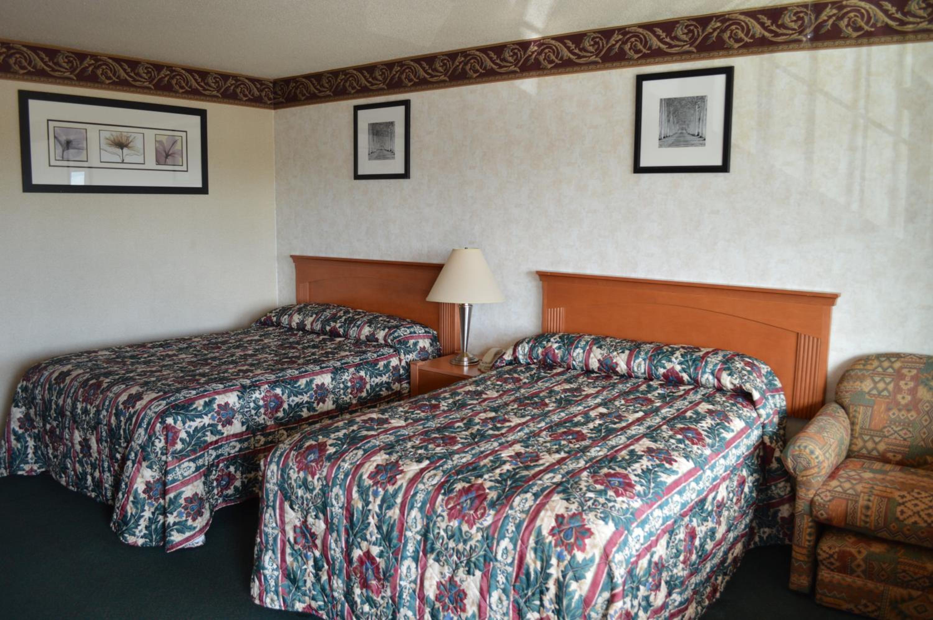 Double Room with Two Double Beds photo 1