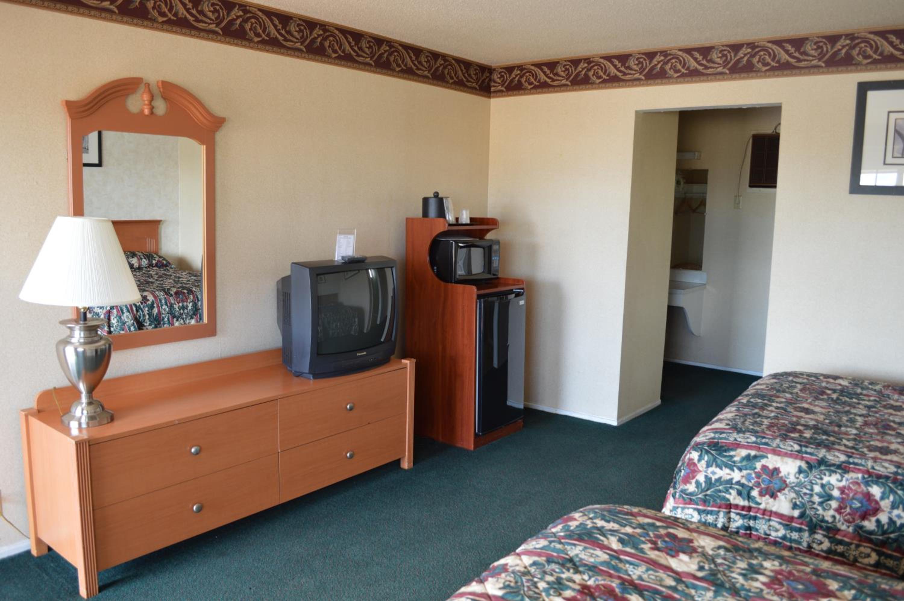 Double Room with Two Double Beds photo 3