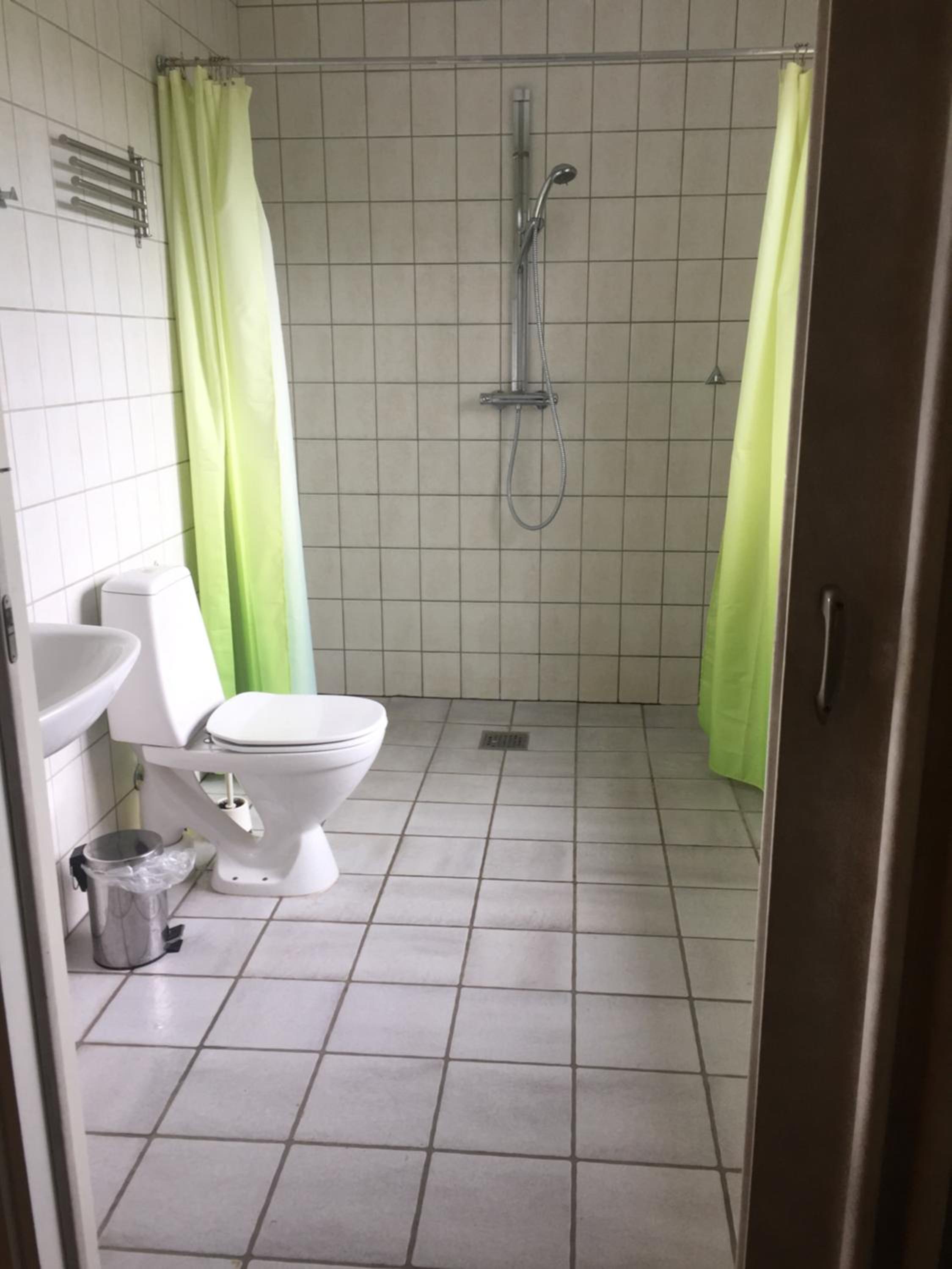 Family Room with Bathroom - Photo 3