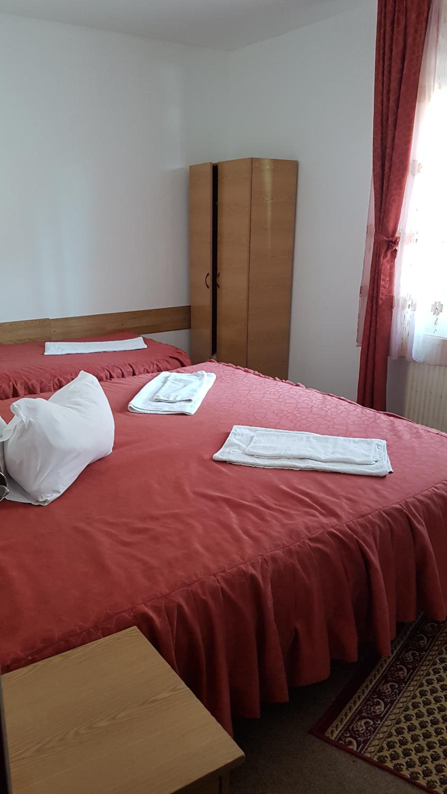 Budget Double Room photo 3