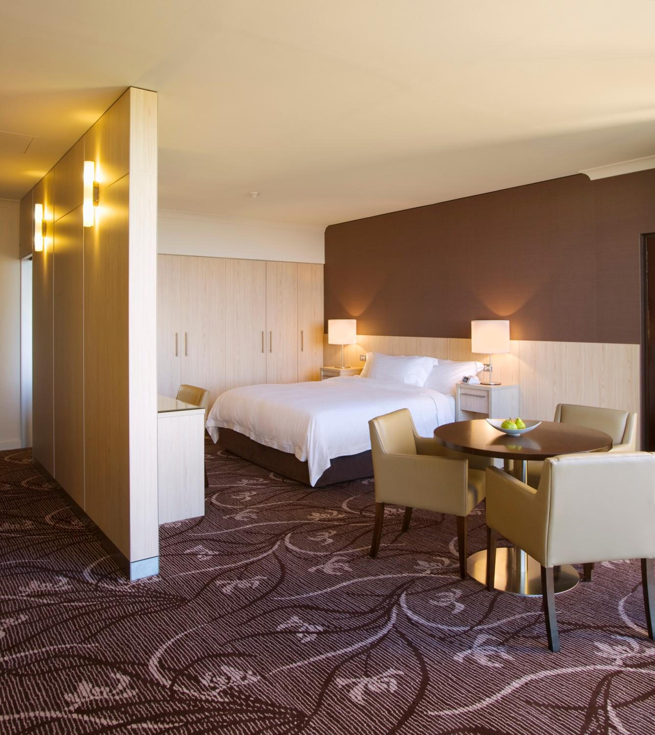 Suite with Spa Bath