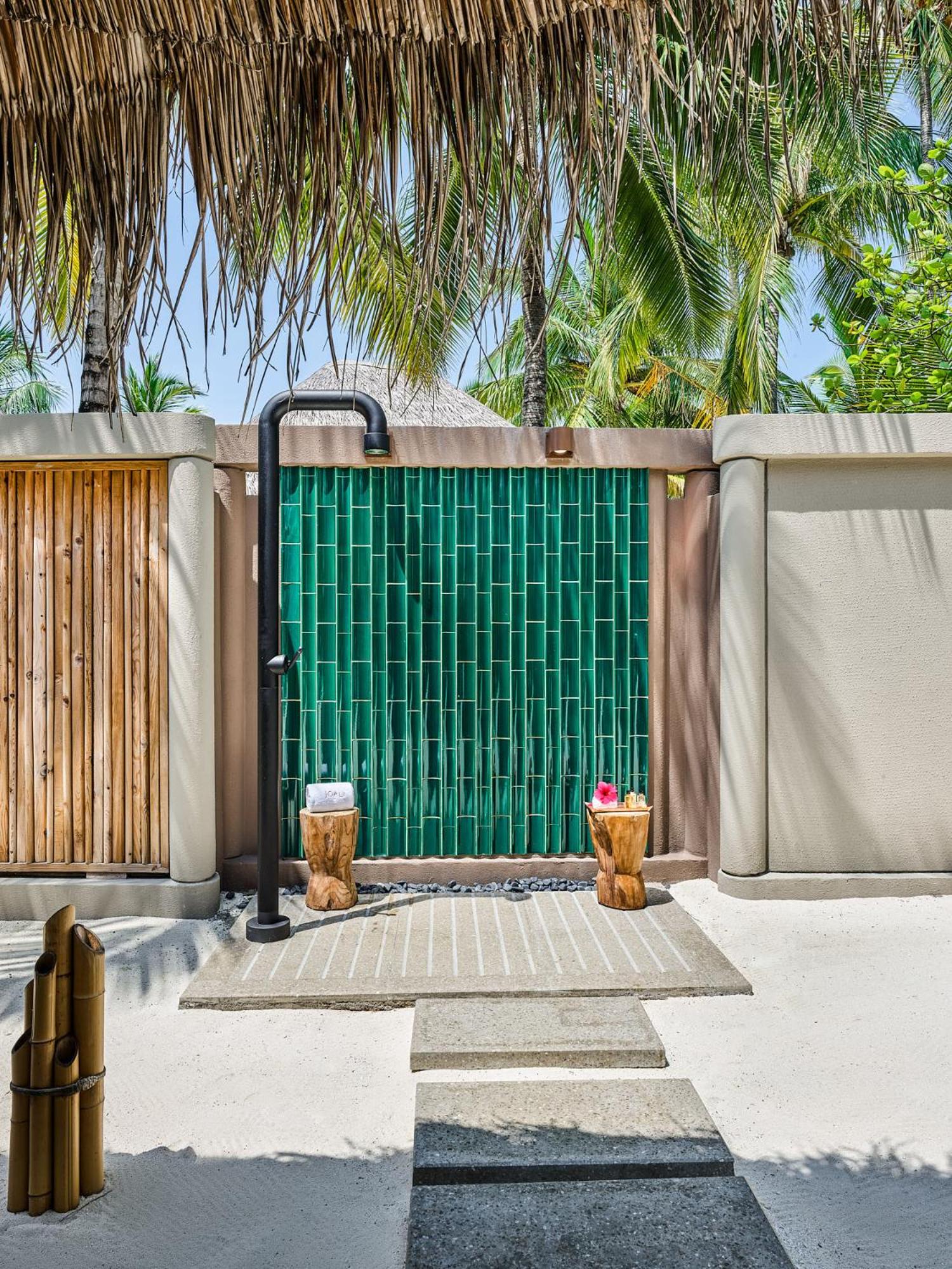Luxury Beach Villa with Pool photo 3