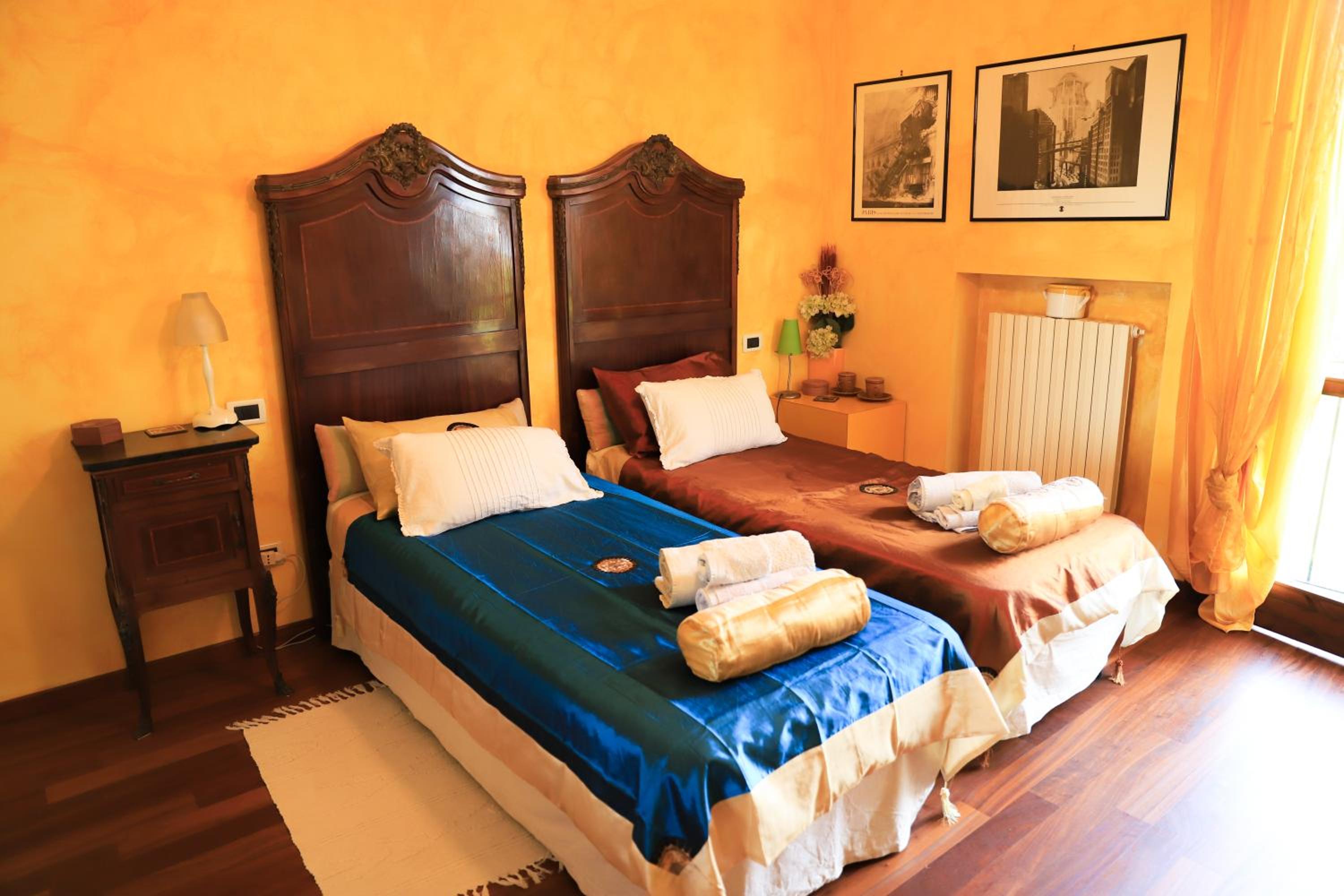 Double or Twin Room with Pool View - Photo 23