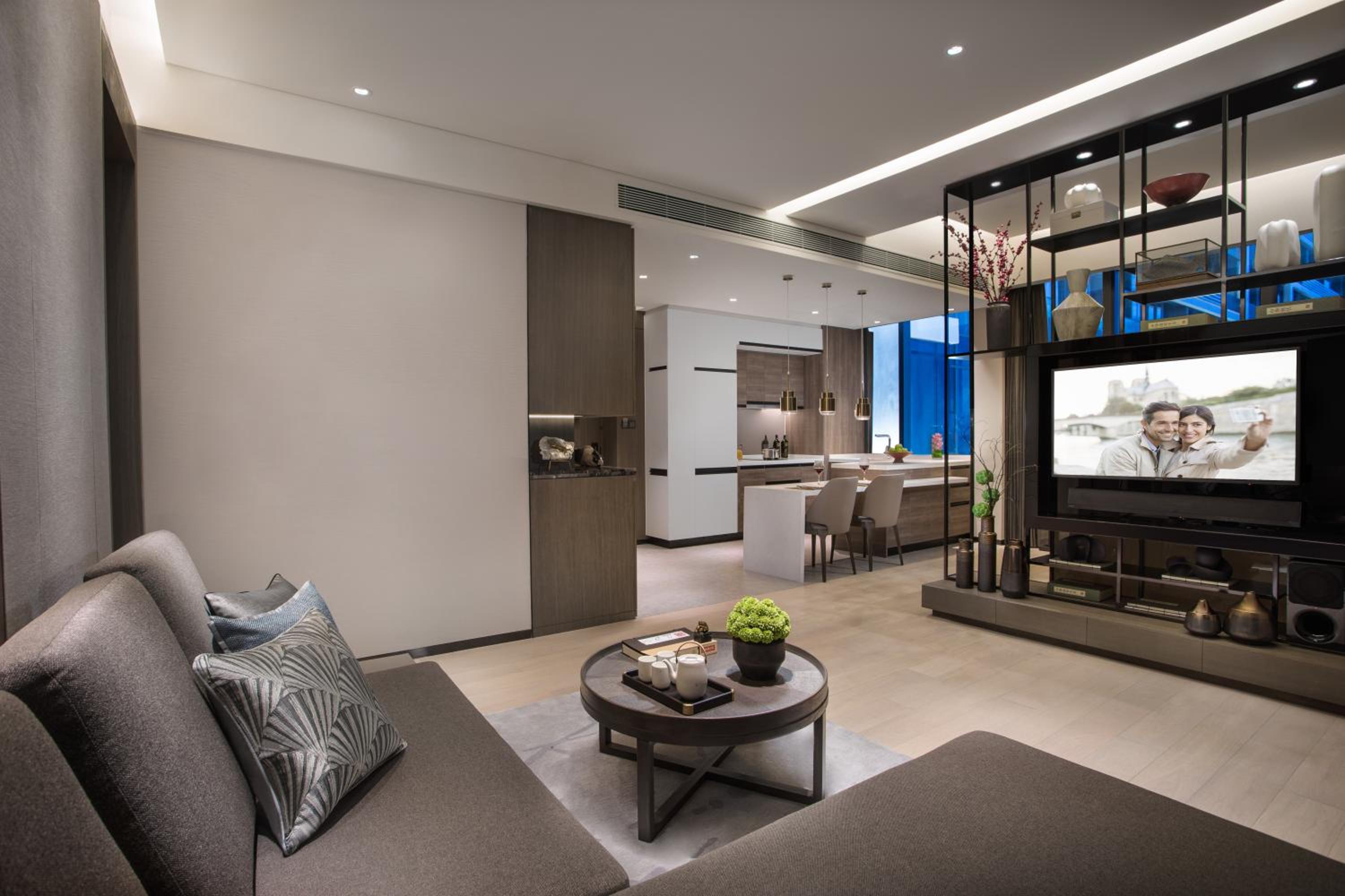 1 Bedroom Premier photo 1